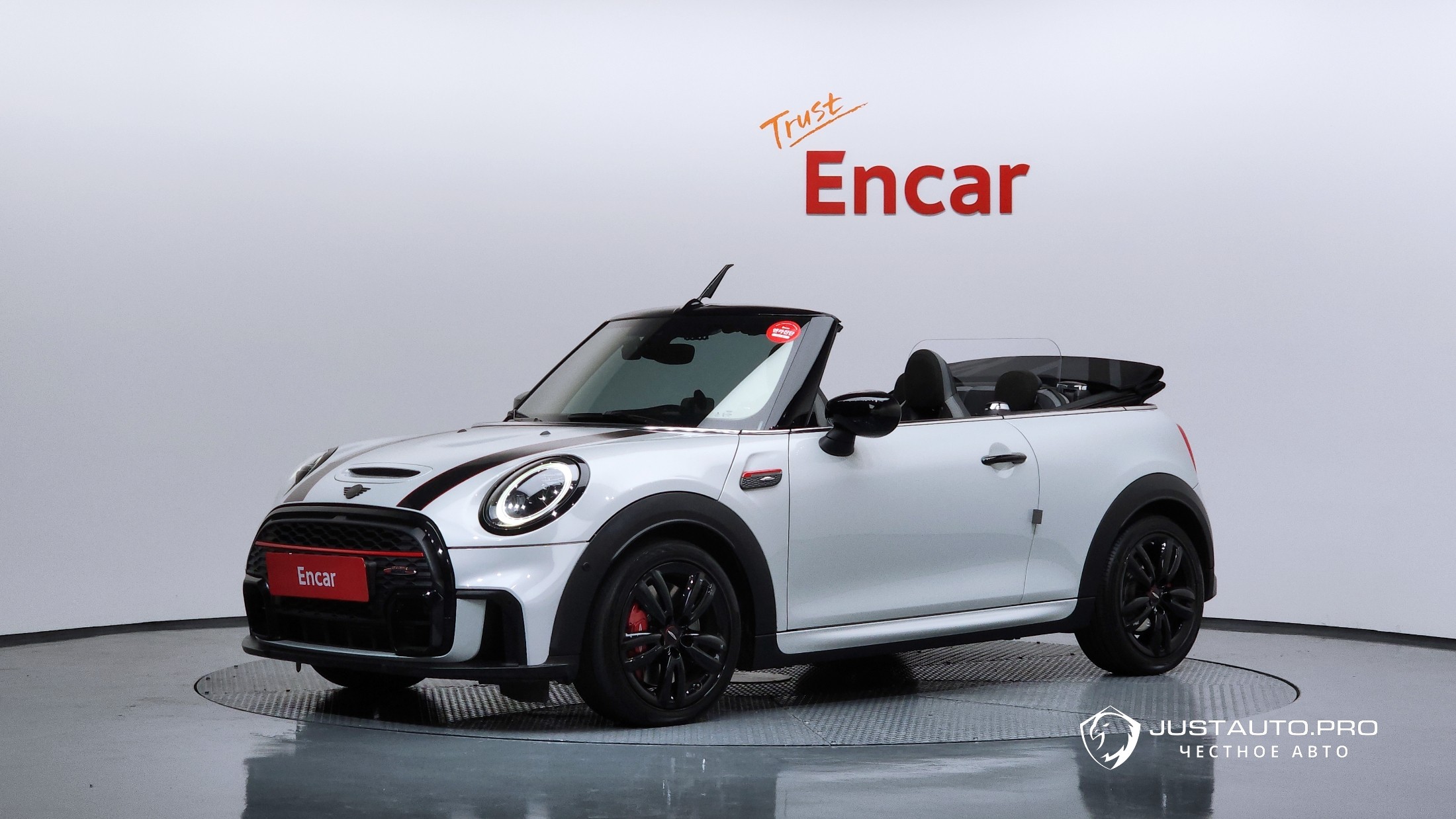 Автомобиль Mini Cooper Convertible