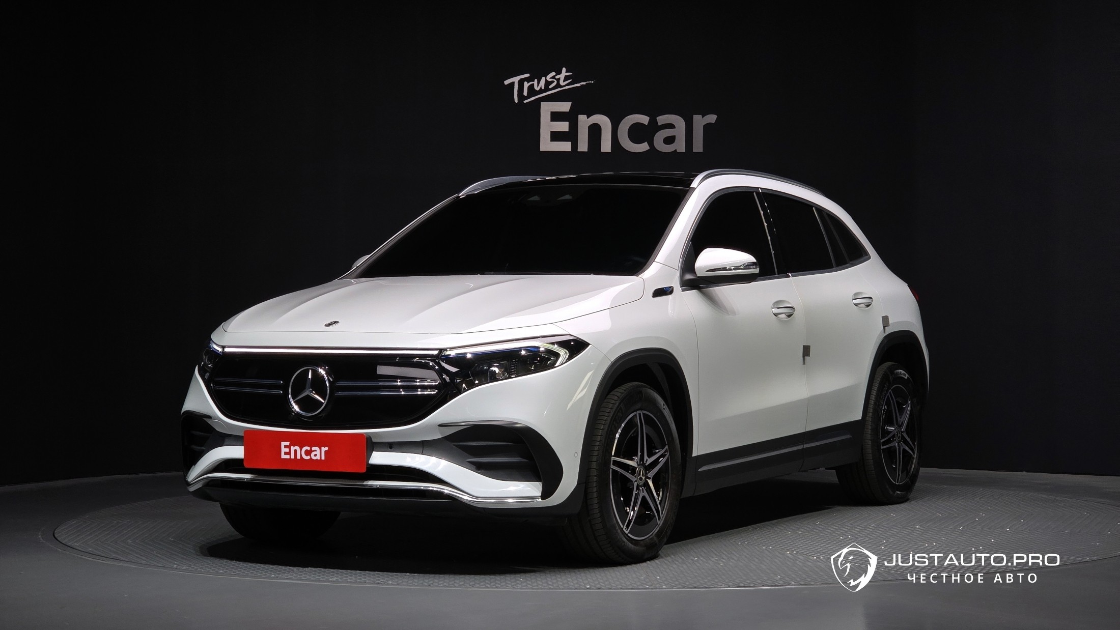 Автомобиль Mercedes-Benz EQA