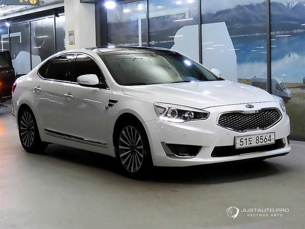 Автомобиль Kia K7