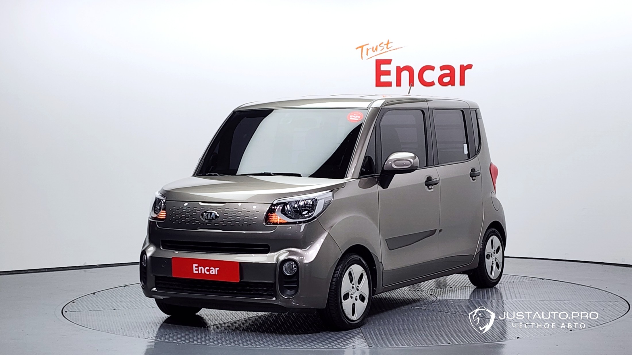 Автомобиль Kia RAY