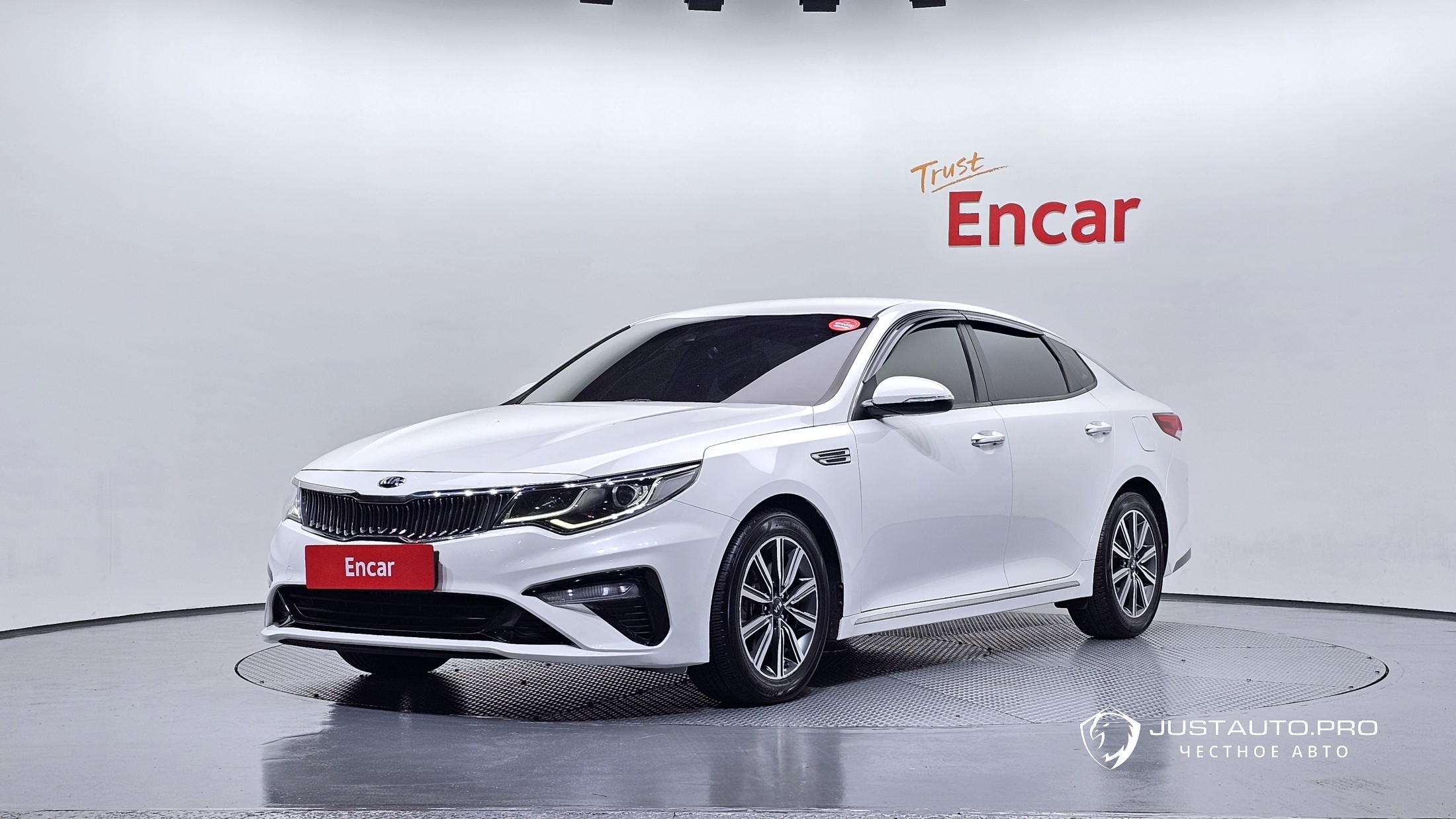 Автомобиль Kia K5