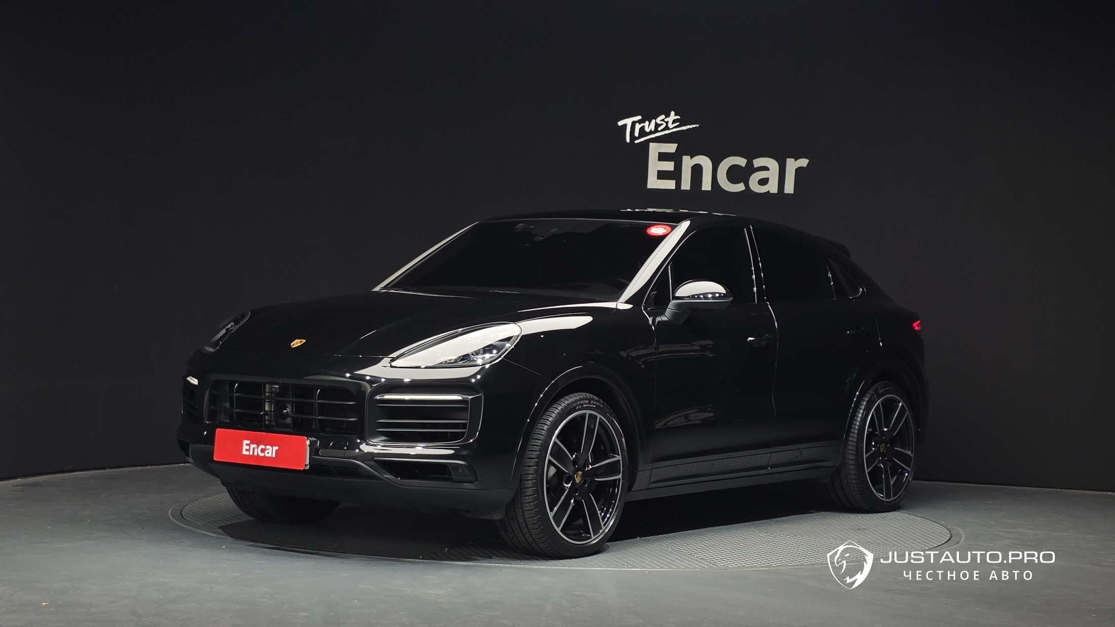 Автомобиль Porsche Cayenne