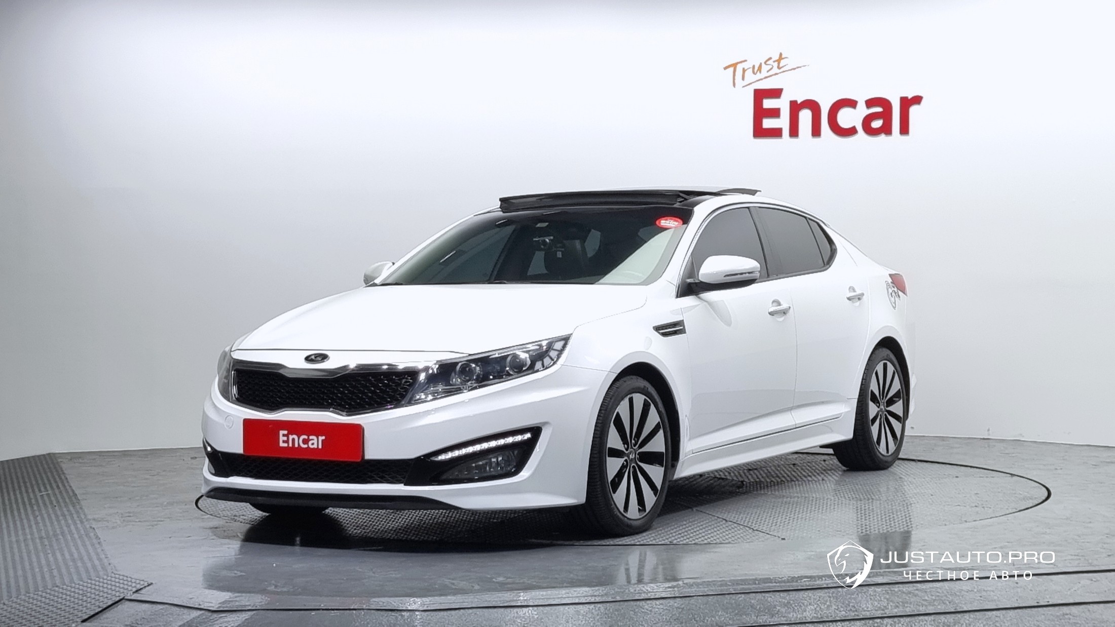 Автомобиль Kia K5