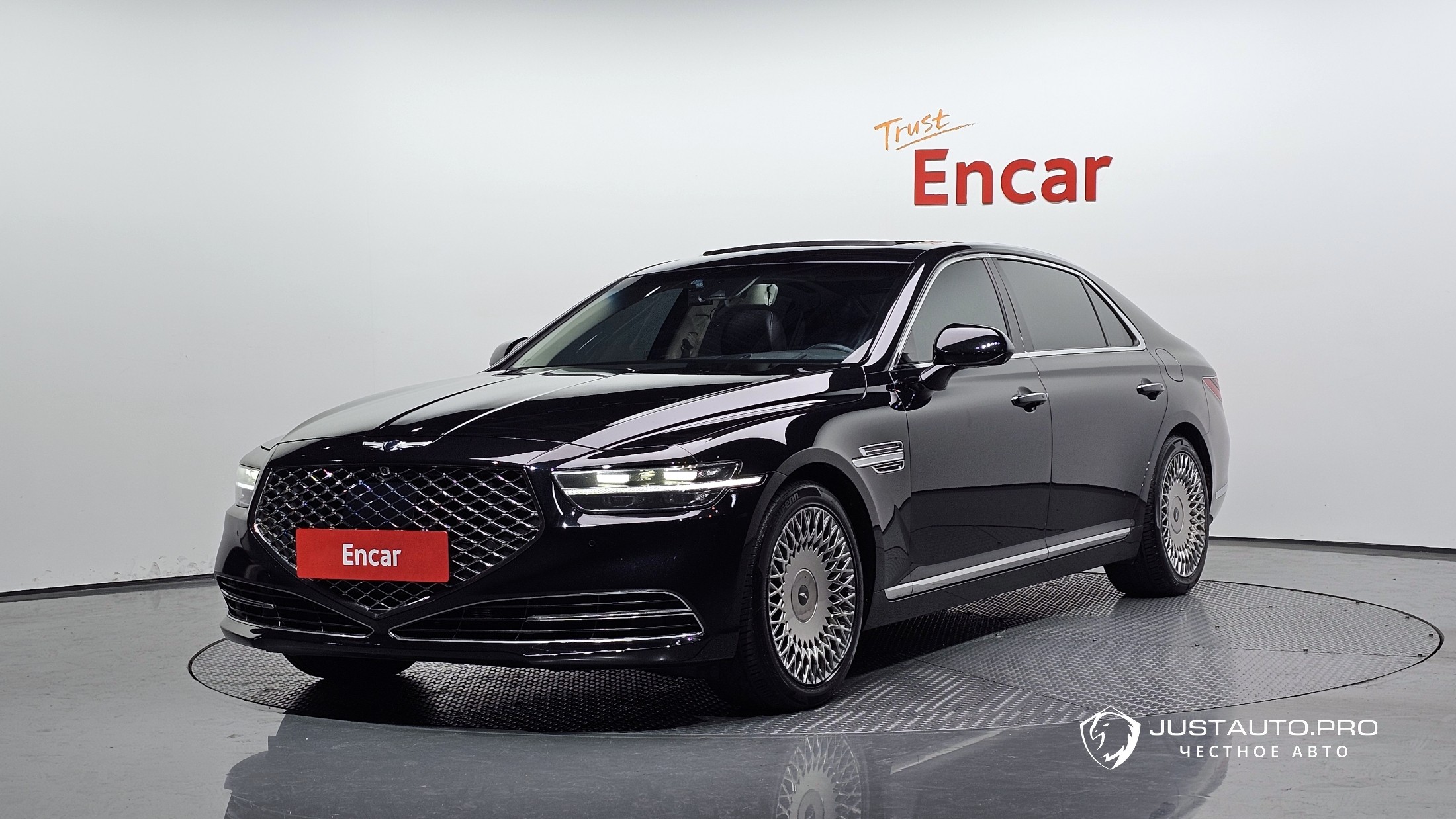 Автомобиль Genesis G90