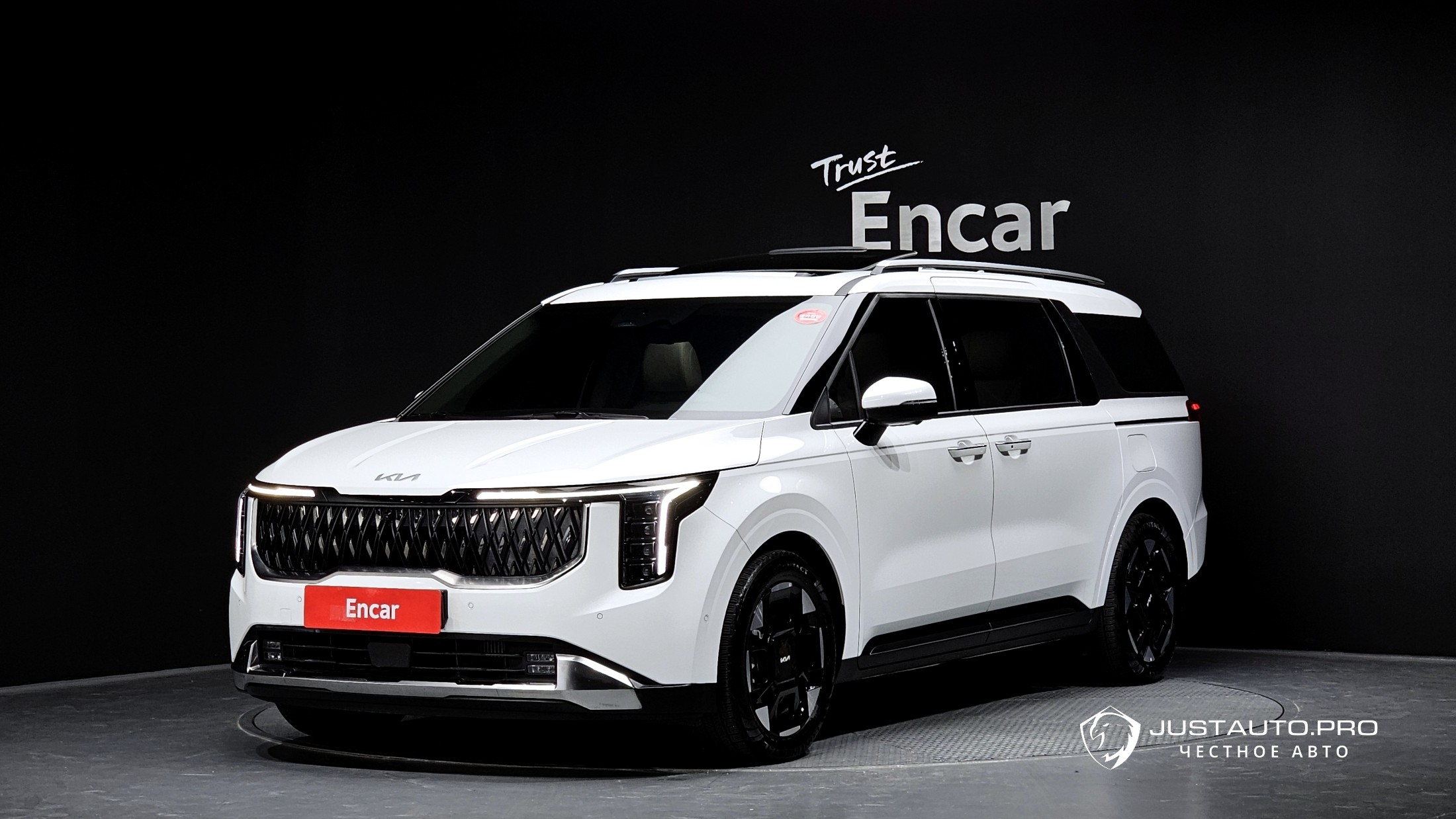 Автомобиль Kia Canival