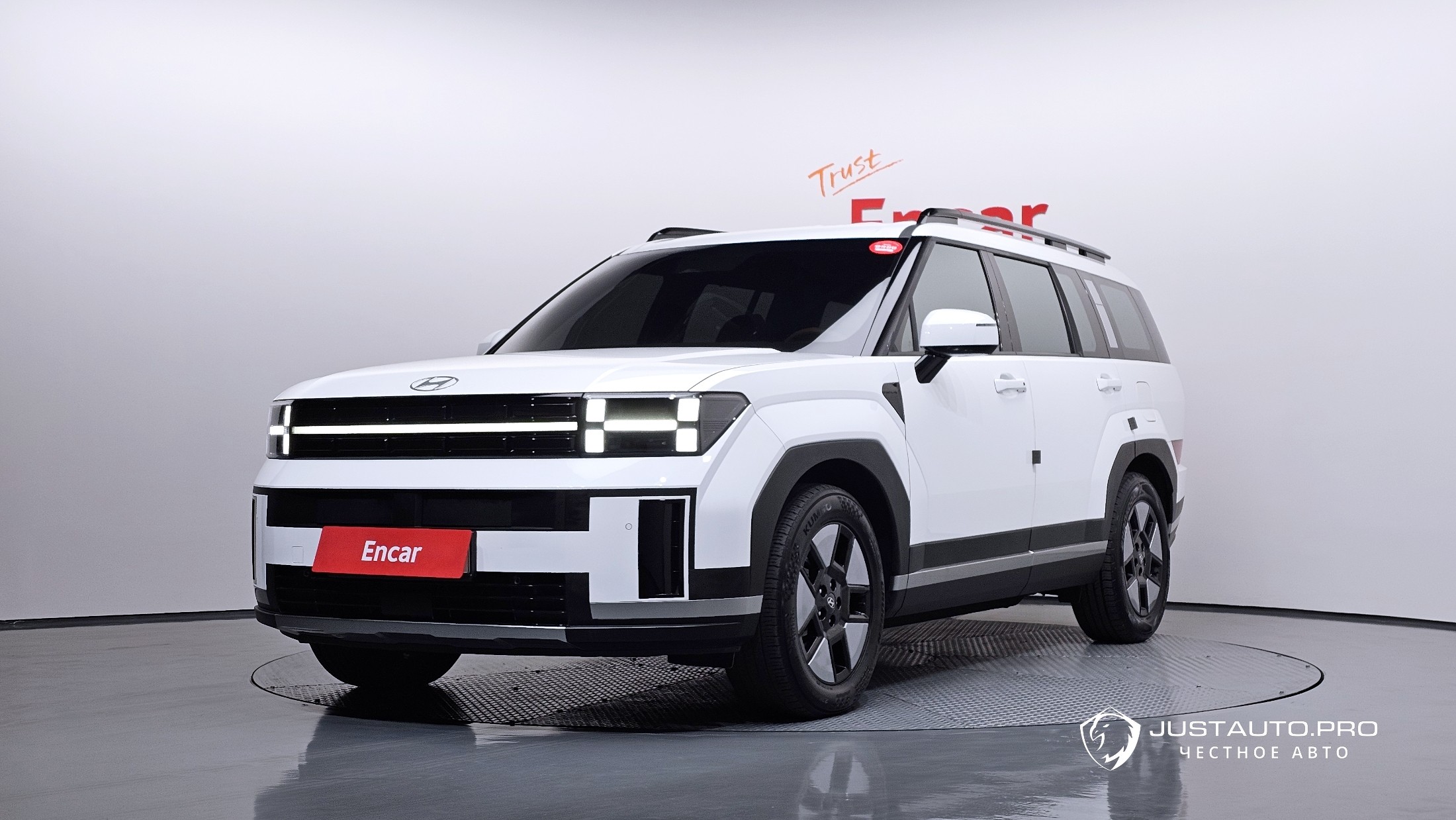 Автомобиль Hyundai Santafe