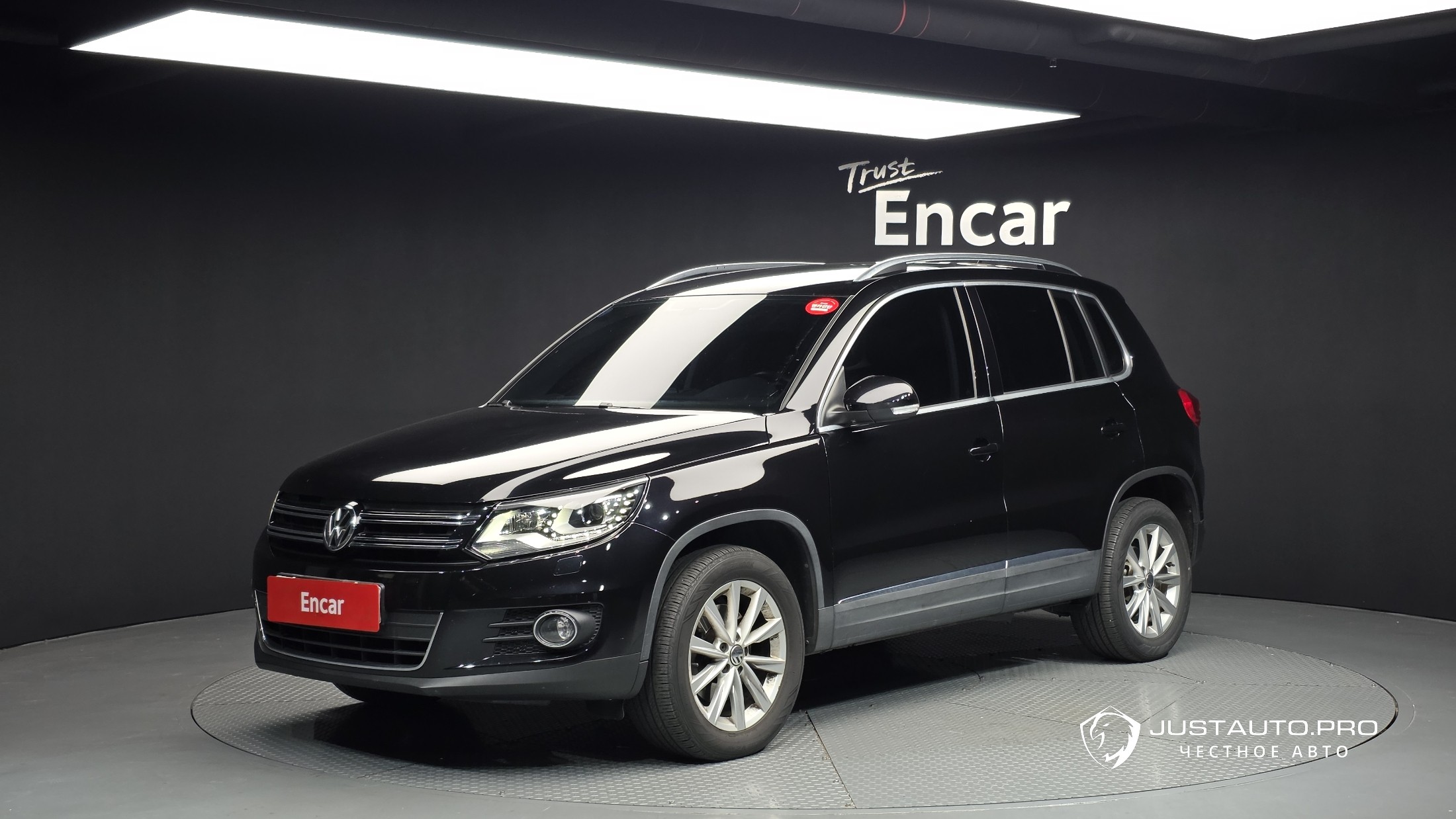Автомобиль Volkswagen Tiguan