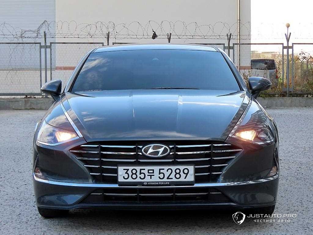 Автомобиль Hyundai Sonata