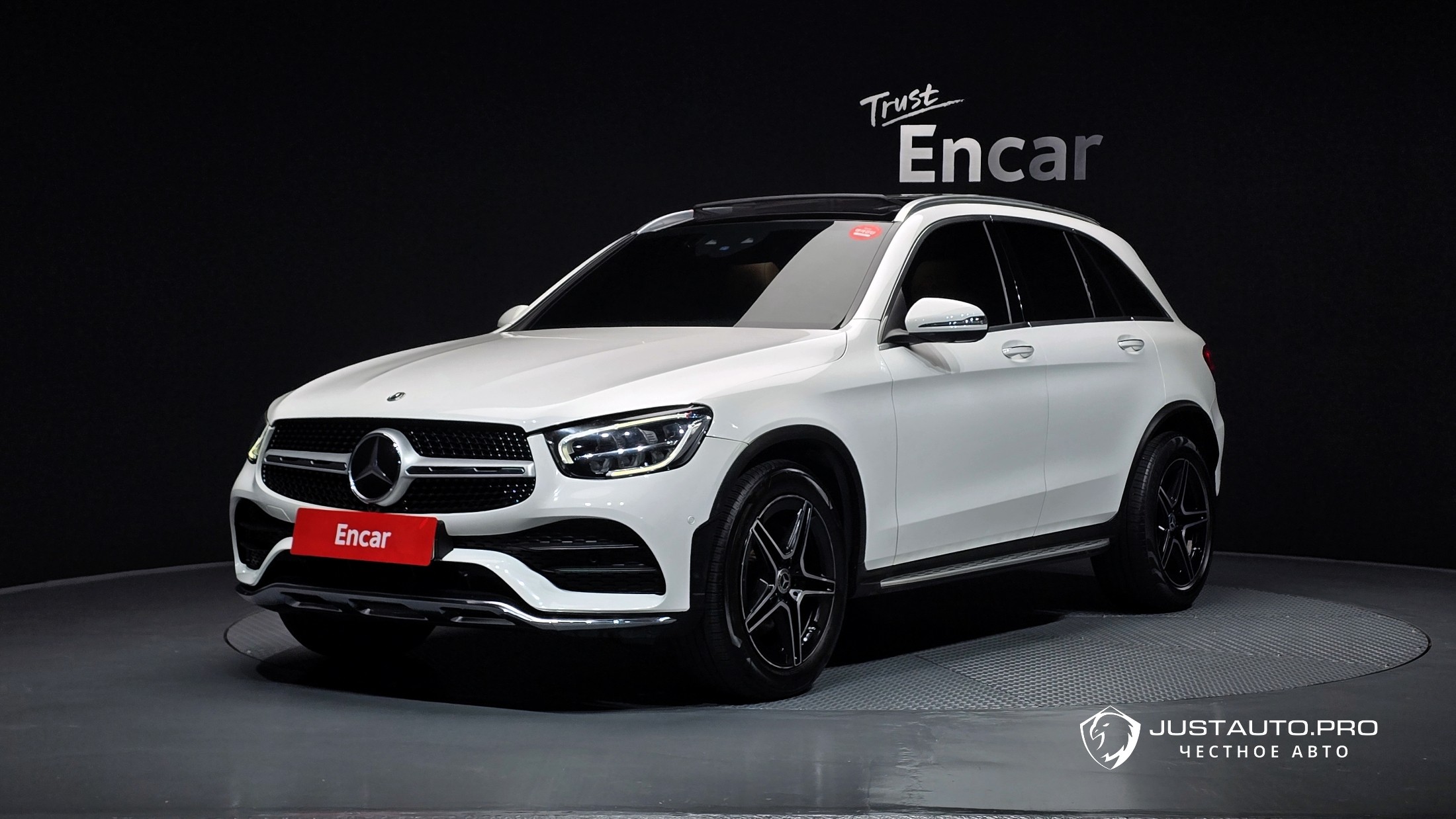 Автомобиль Mercedes-Benz GLC-Class