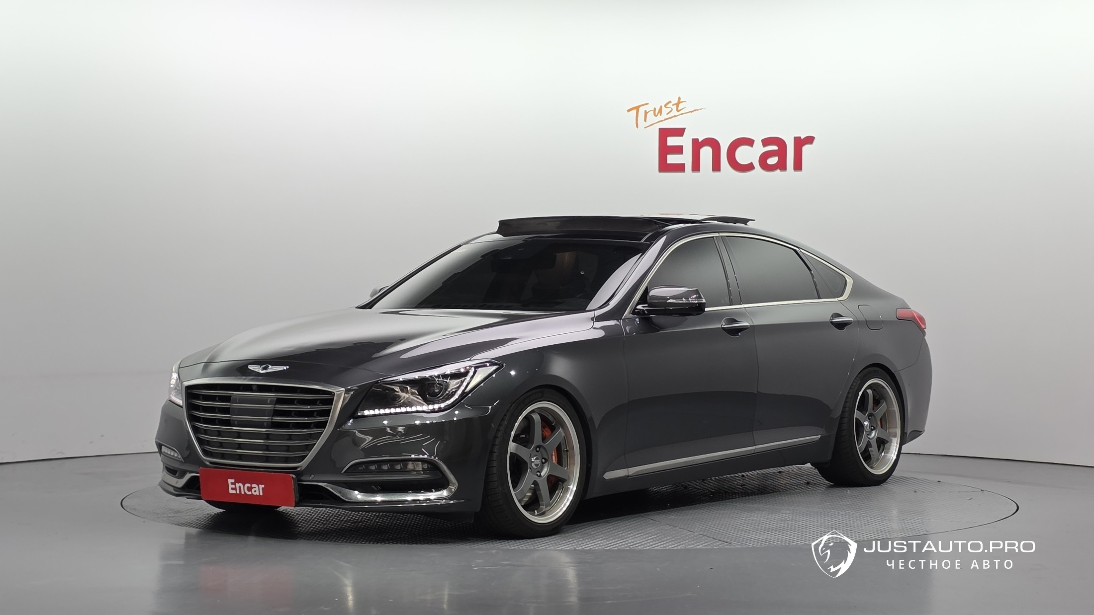 Автомобиль Genesis G80