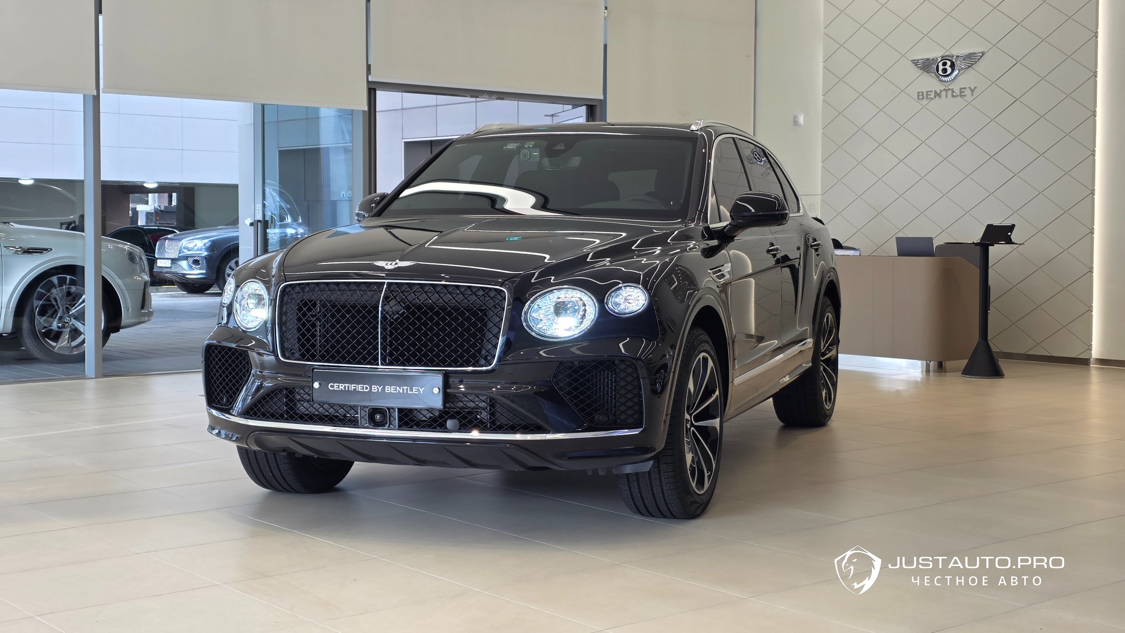 Автомобиль Bentley Bentayga
