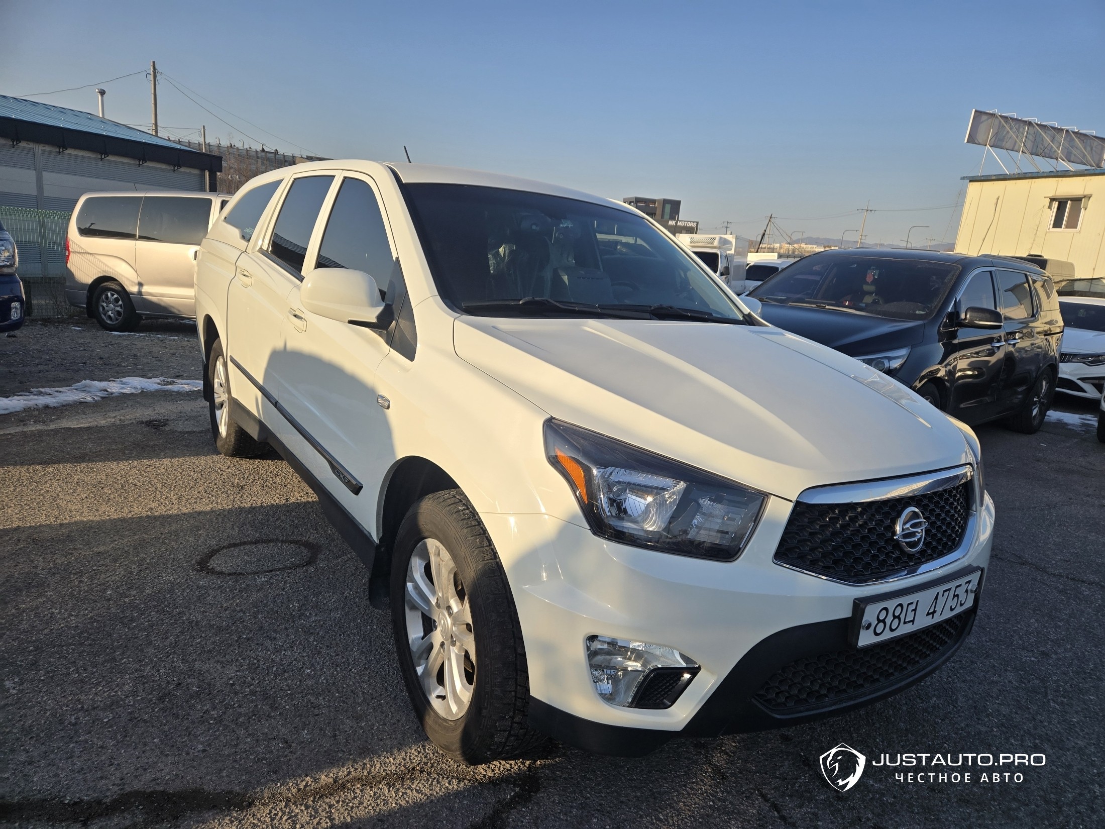 Автомобиль KG_Mobility_Ssangyong KORANDO