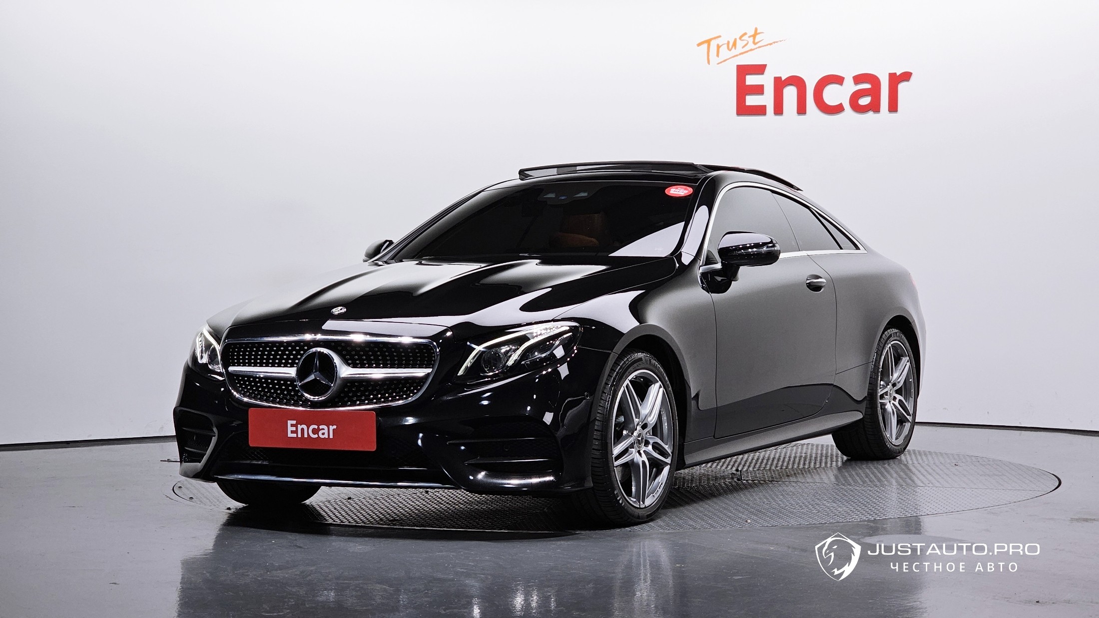 Автомобиль Mercedes-Benz E-Class