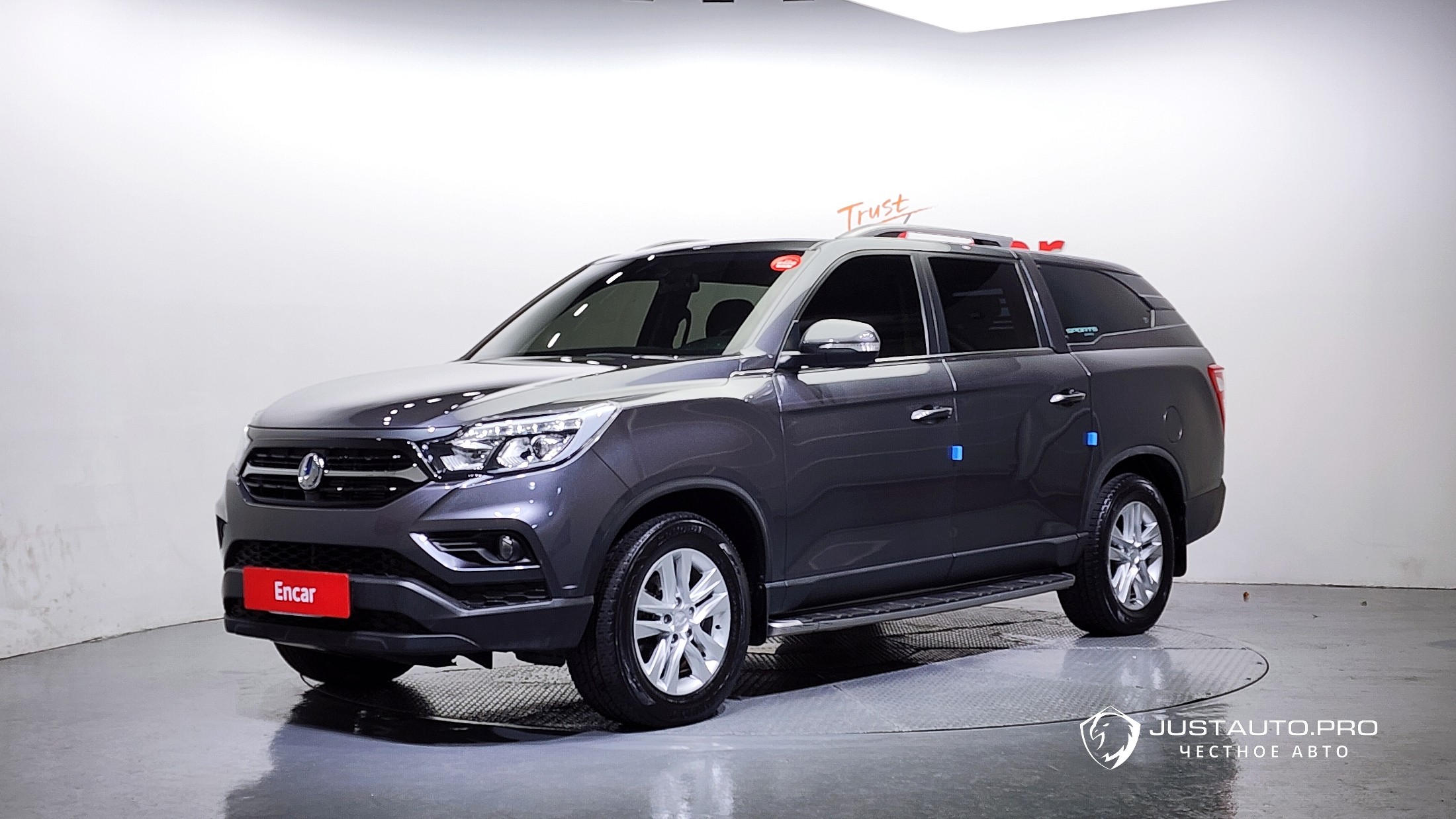 Автомобиль KG_Mobility_Ssangyong Rexton