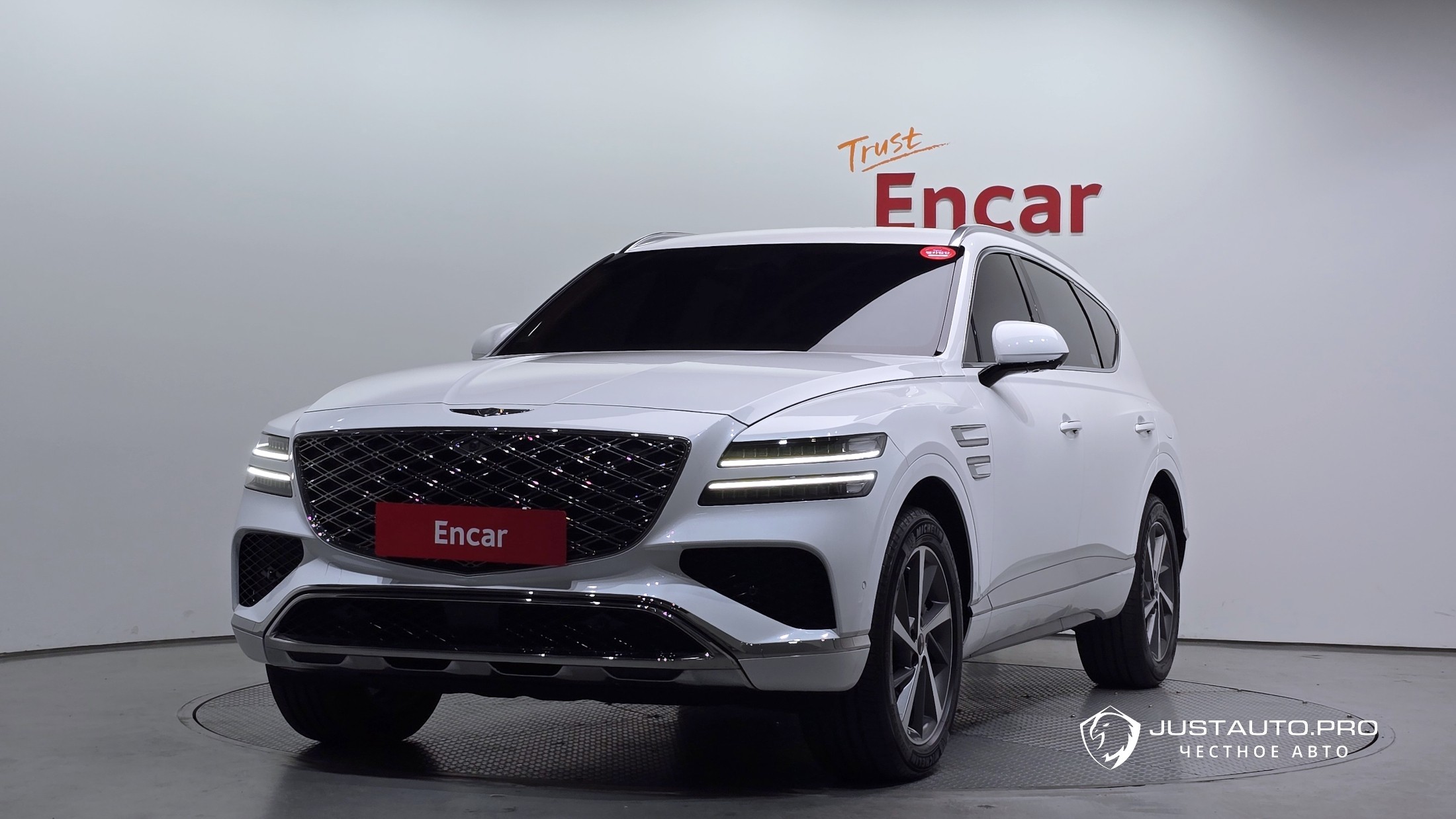 Автомобиль Genesis GV80