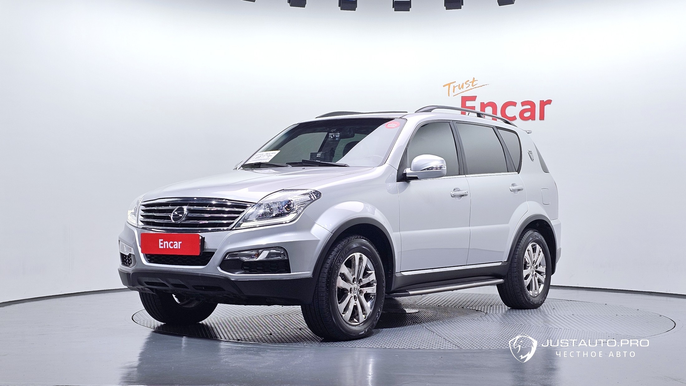 Автомобиль KG_Mobility_Ssangyong Rexton