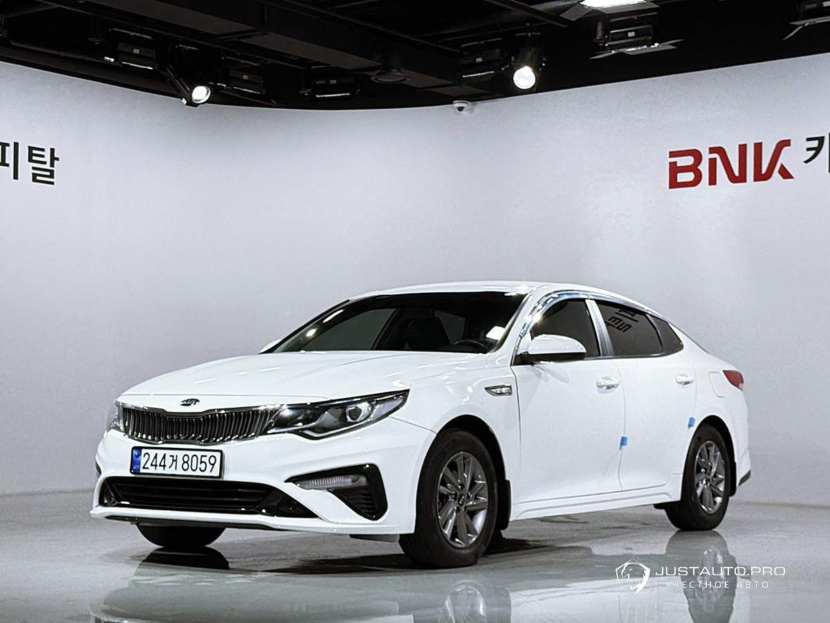 Автомобиль Kia K5