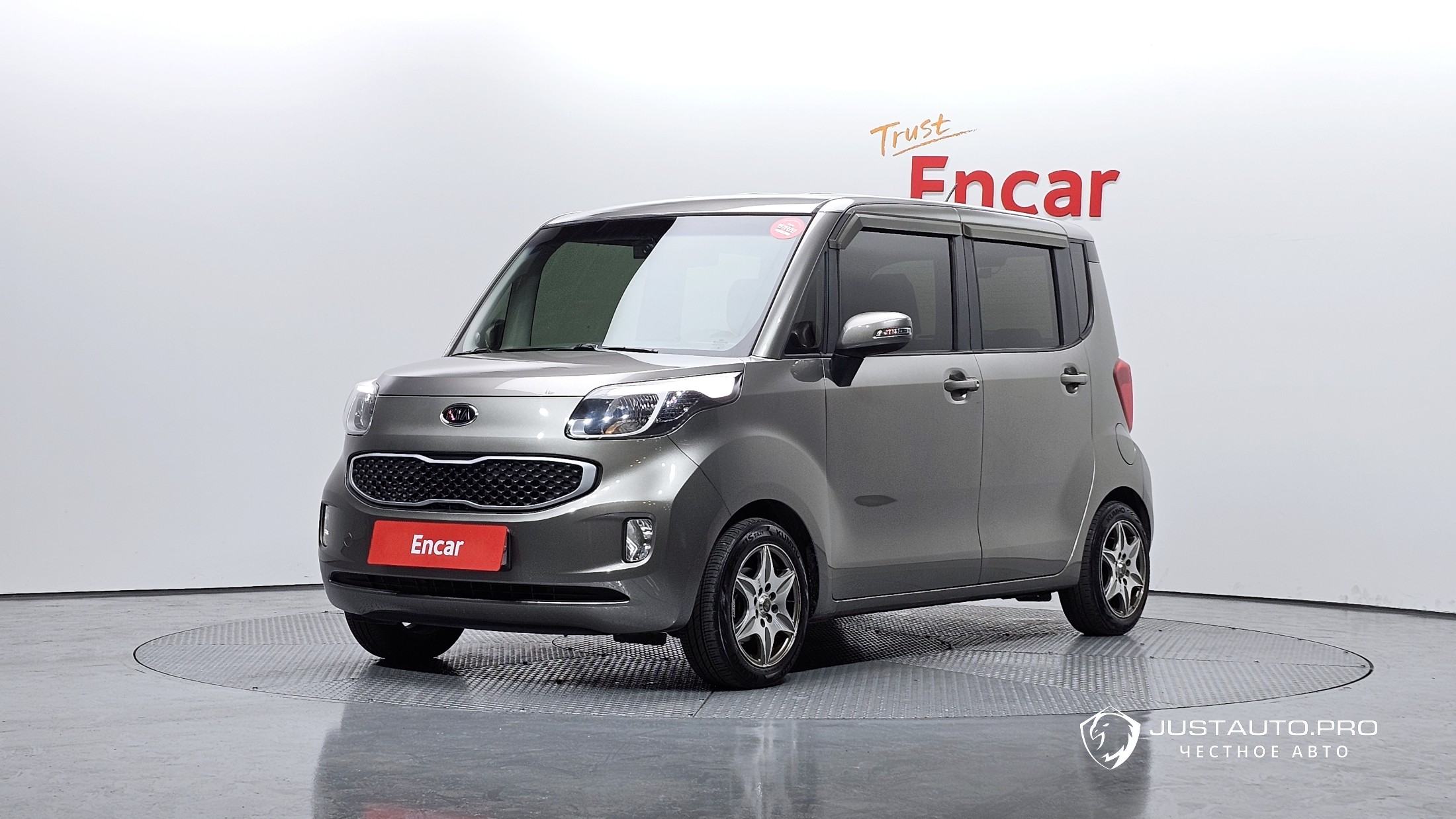 Автомобиль Kia RAY