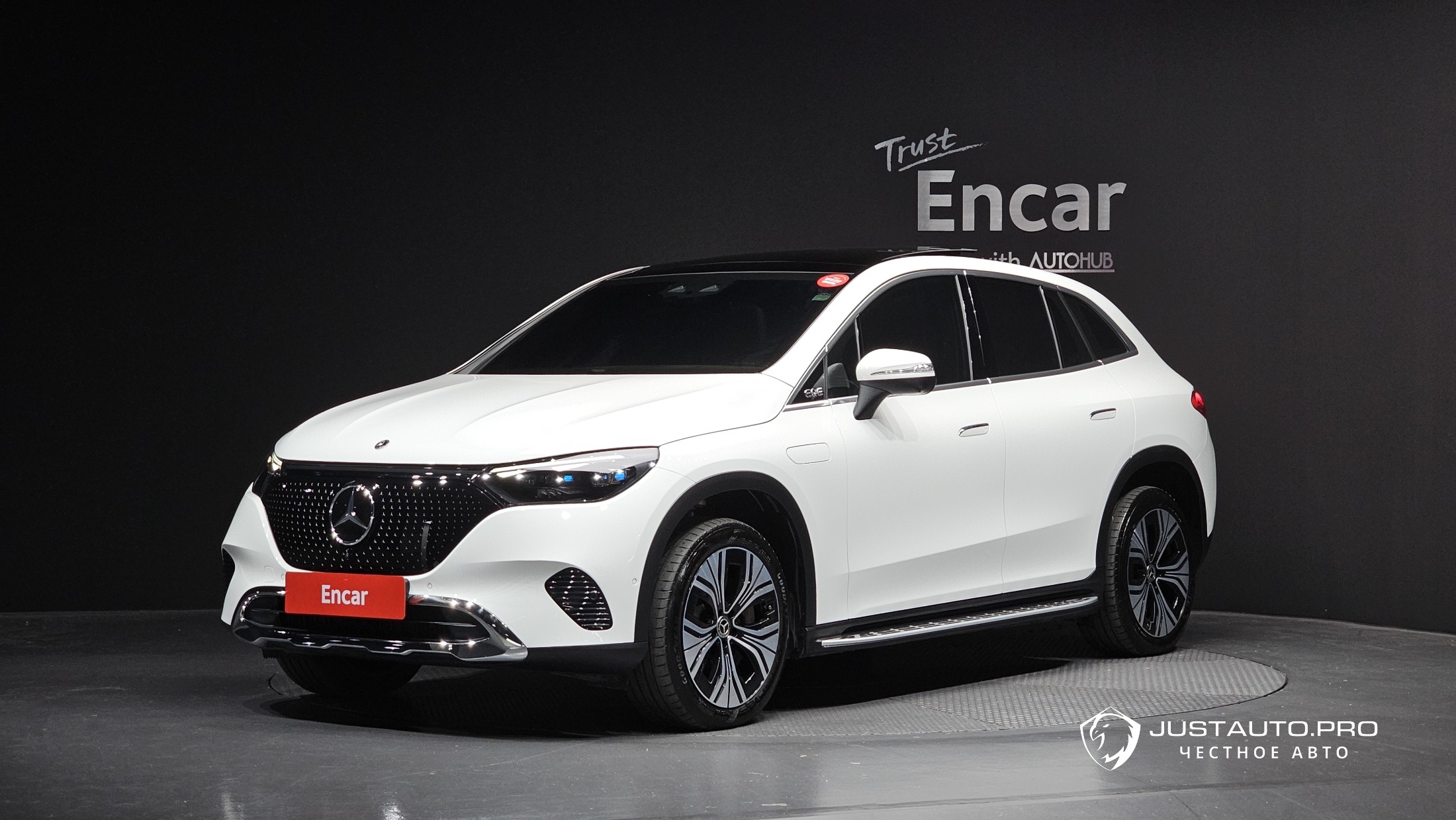 Автомобиль Mercedes-Benz EQE
