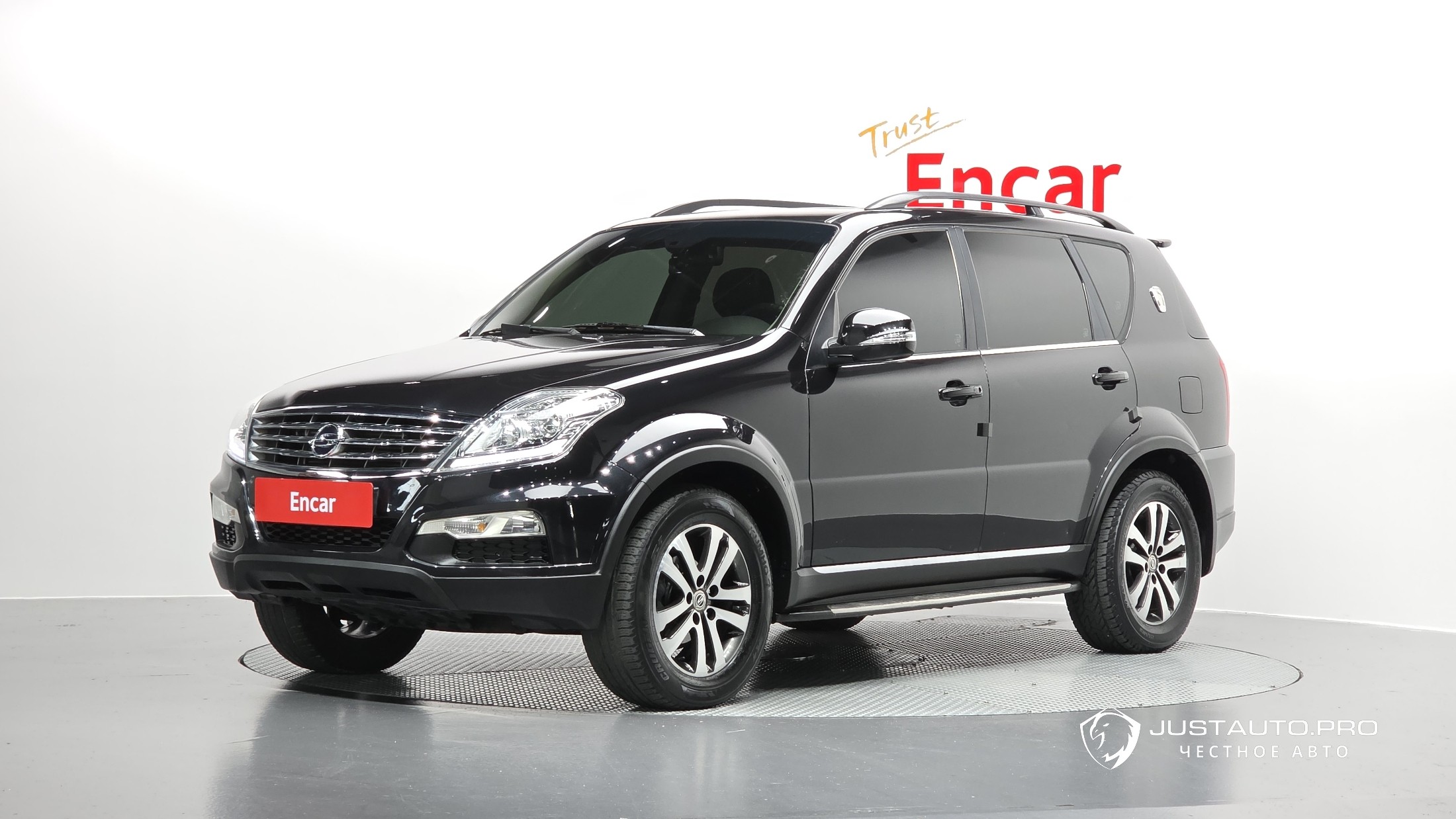 Автомобиль KG_Mobility_Ssangyong Rexton