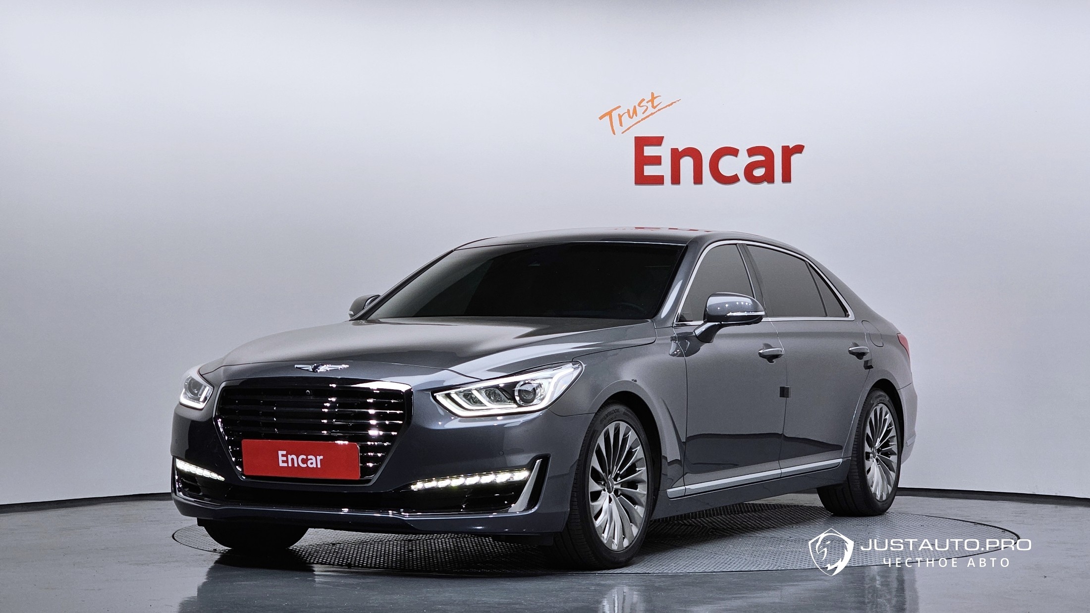 Автомобиль Genesis EQ900