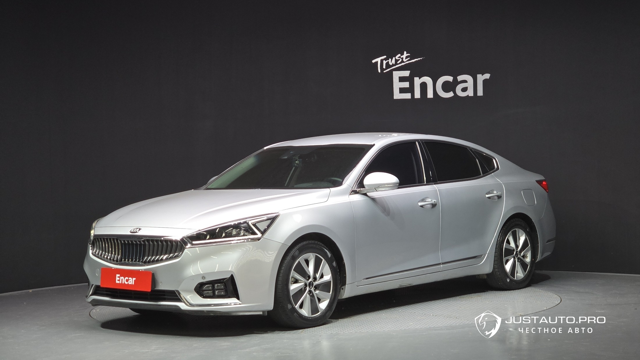 Автомобиль Kia K7