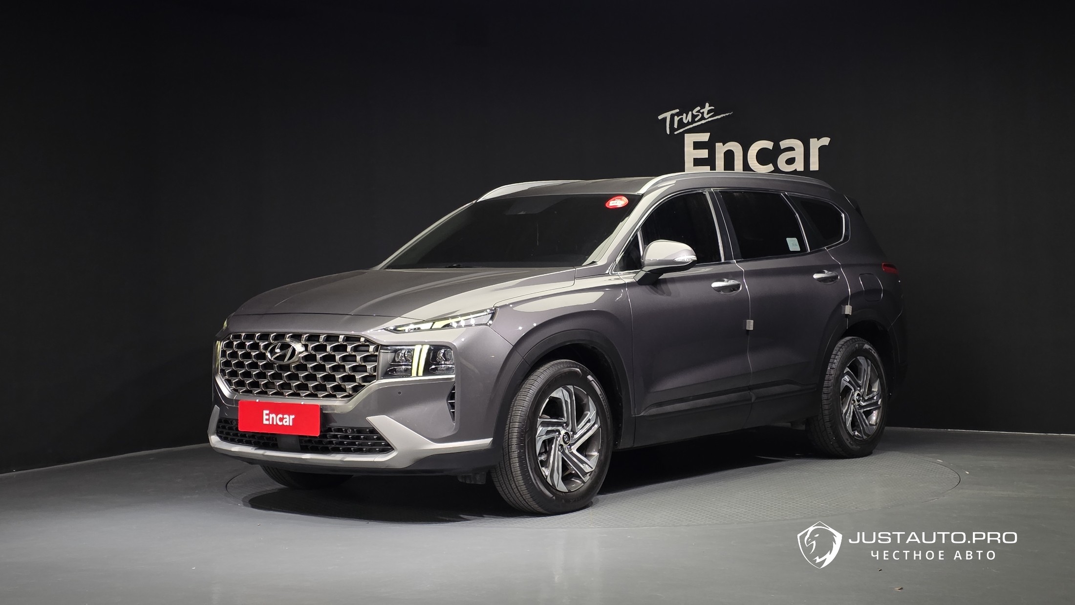 Автомобиль Hyundai Santafe