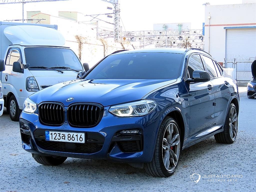 Автомобиль BMW X4