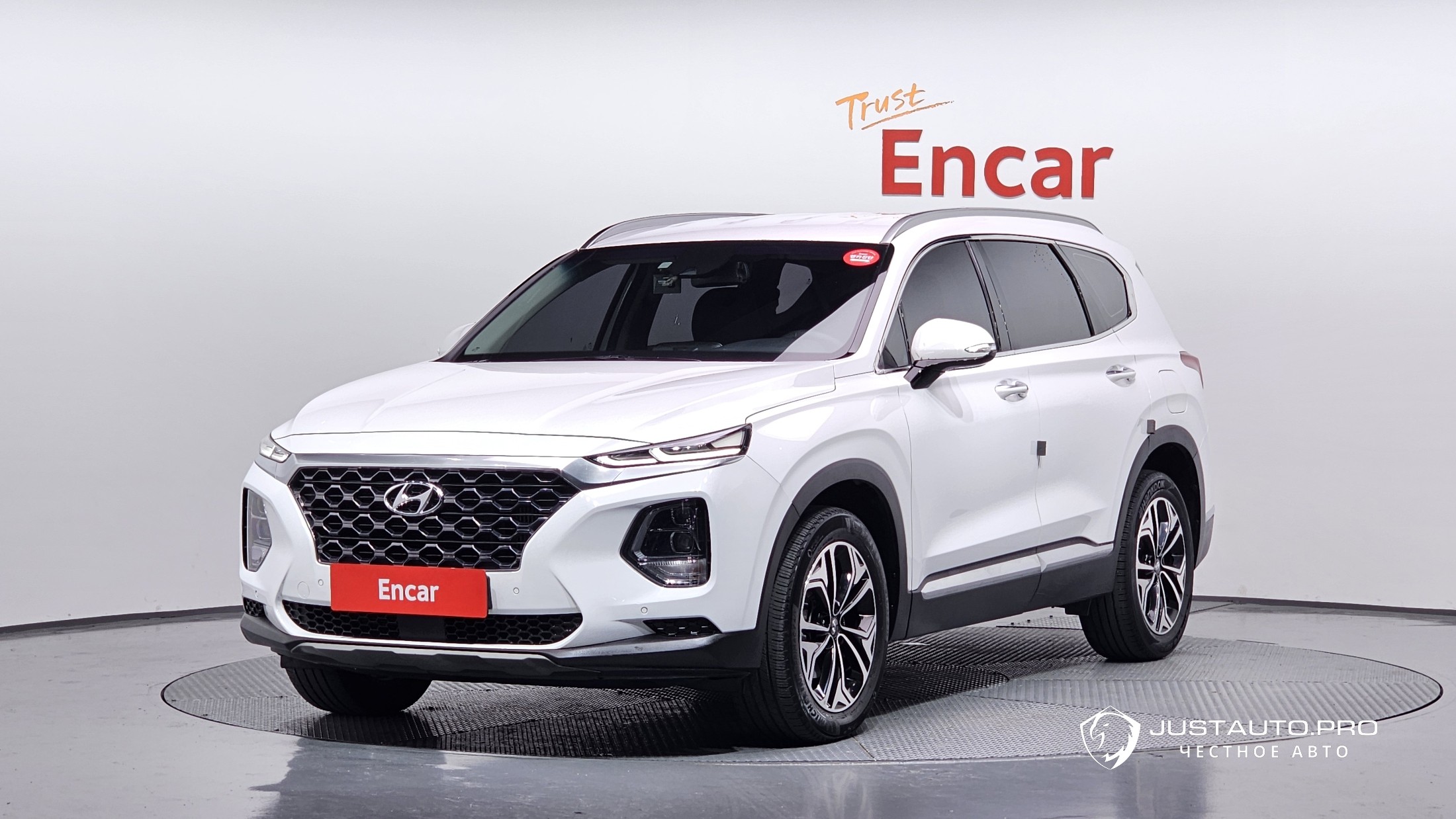 Автомобиль Hyundai Santafe