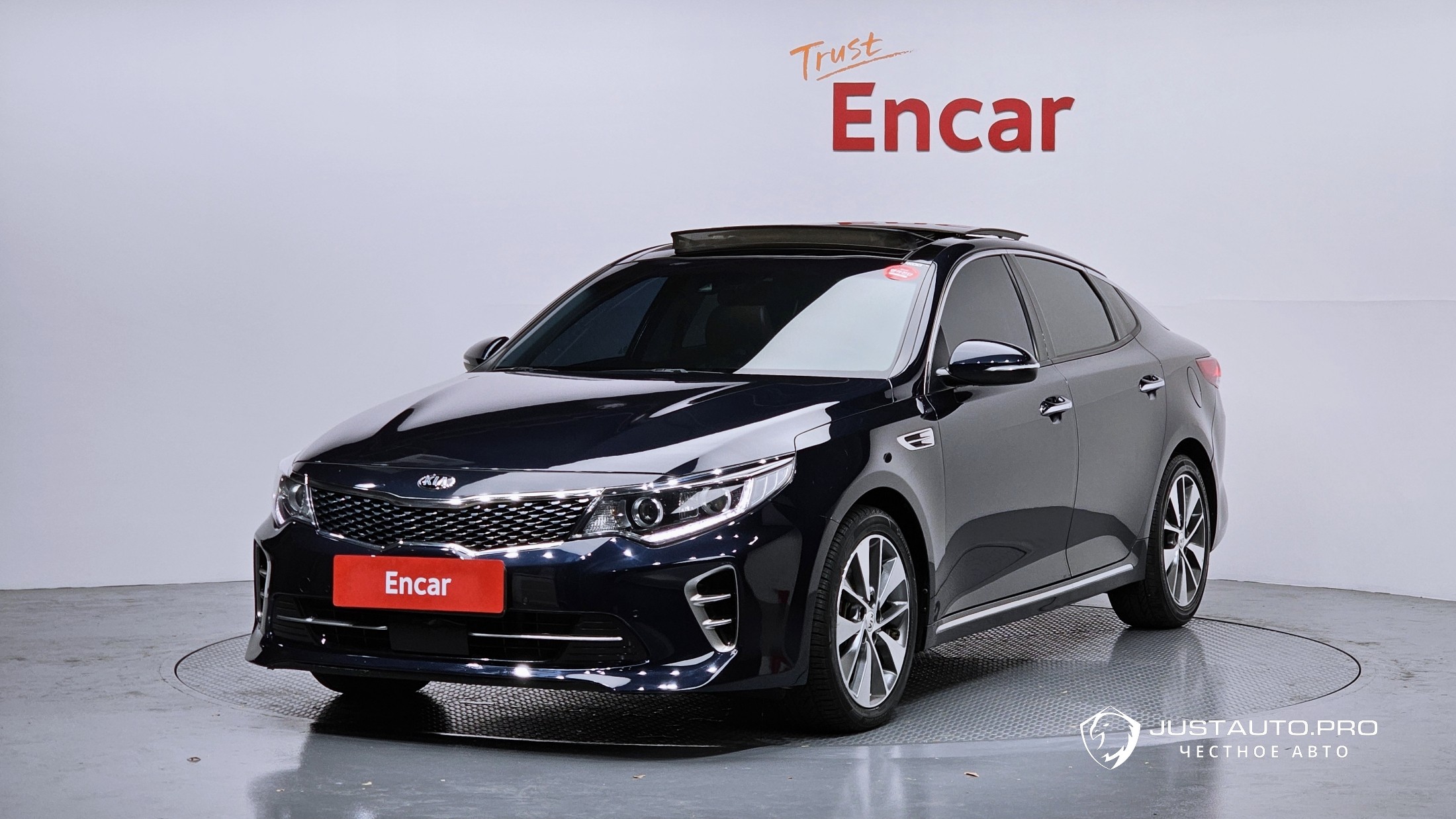 Автомобиль Kia K5