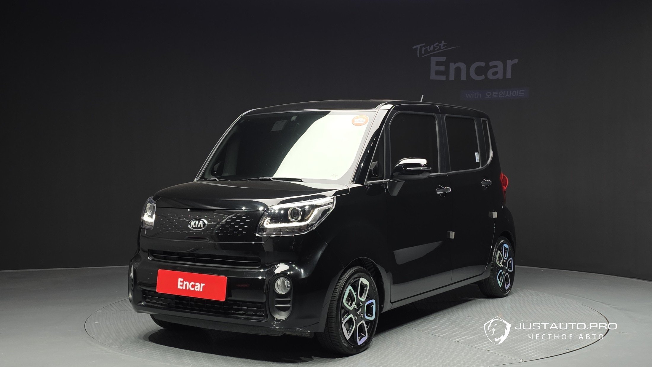 Автомобиль Kia RAY
