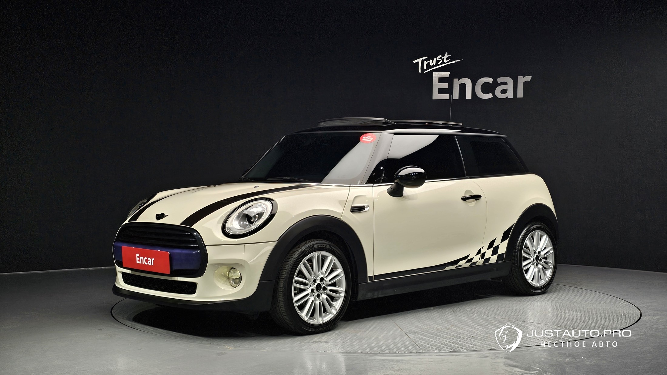 Автомобиль Mini Cooper