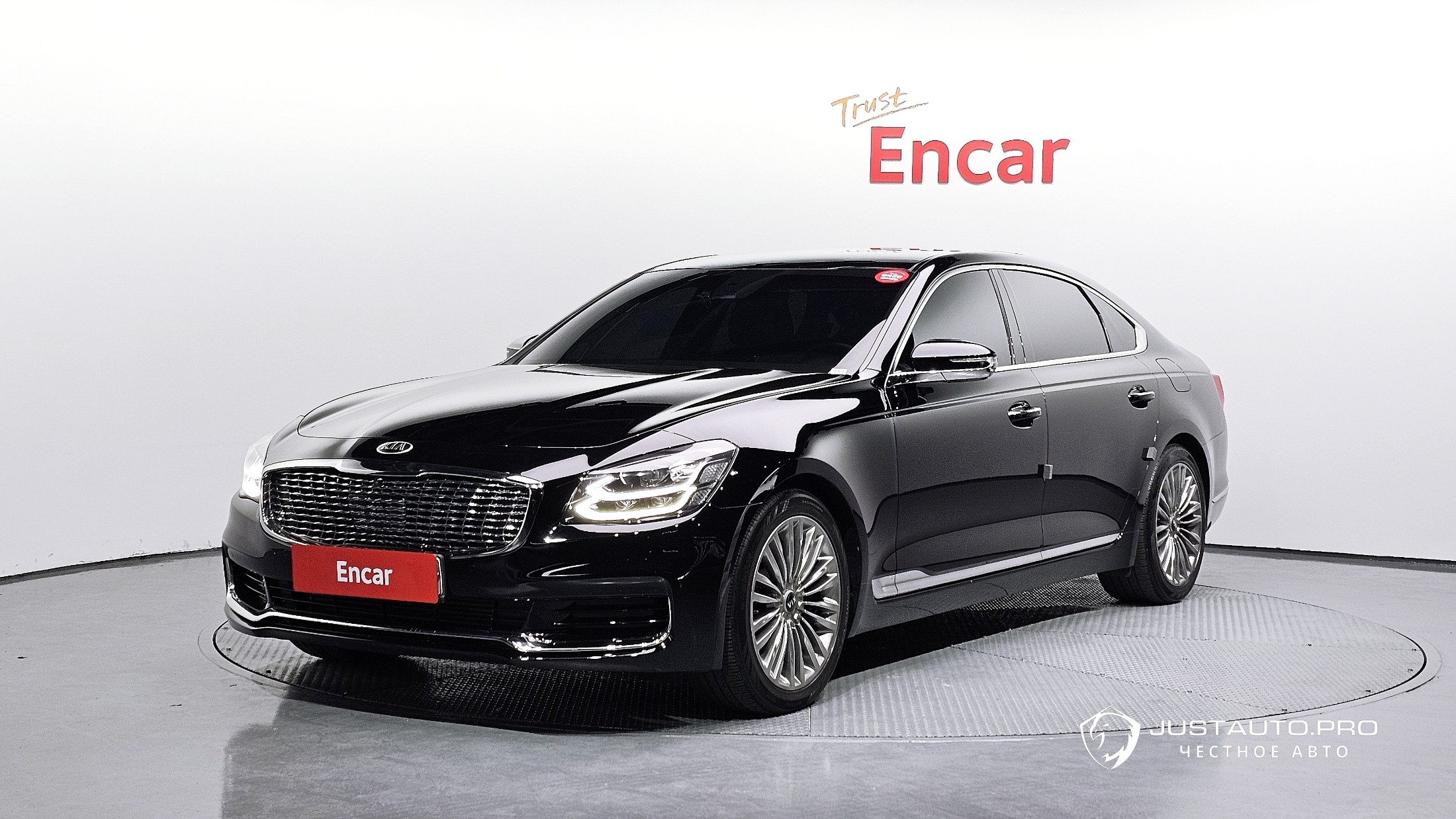 Автомобиль Kia K9