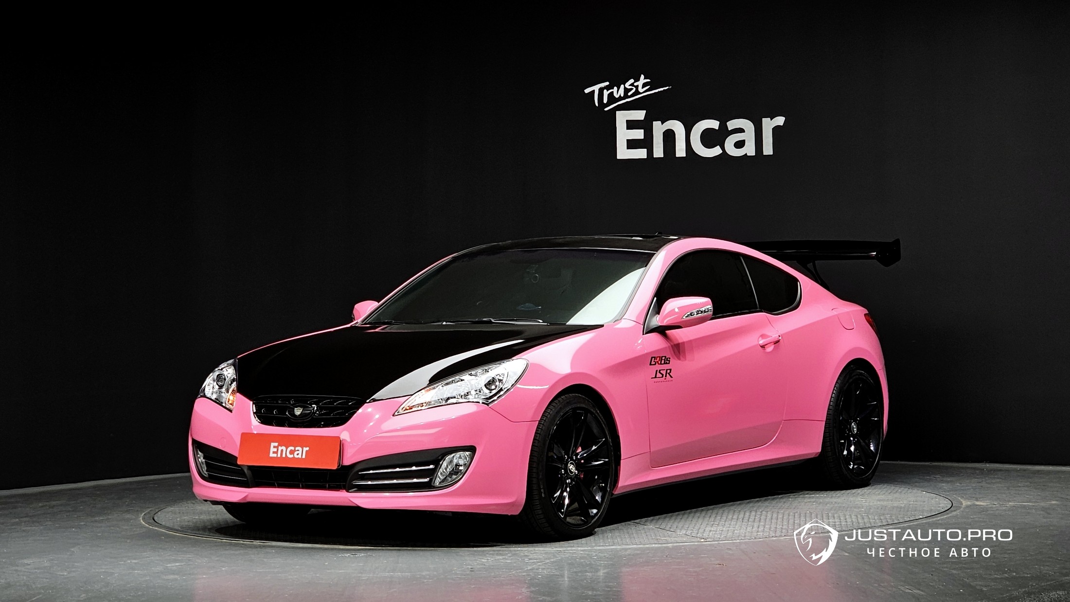 Автомобиль Hyundai Genesis