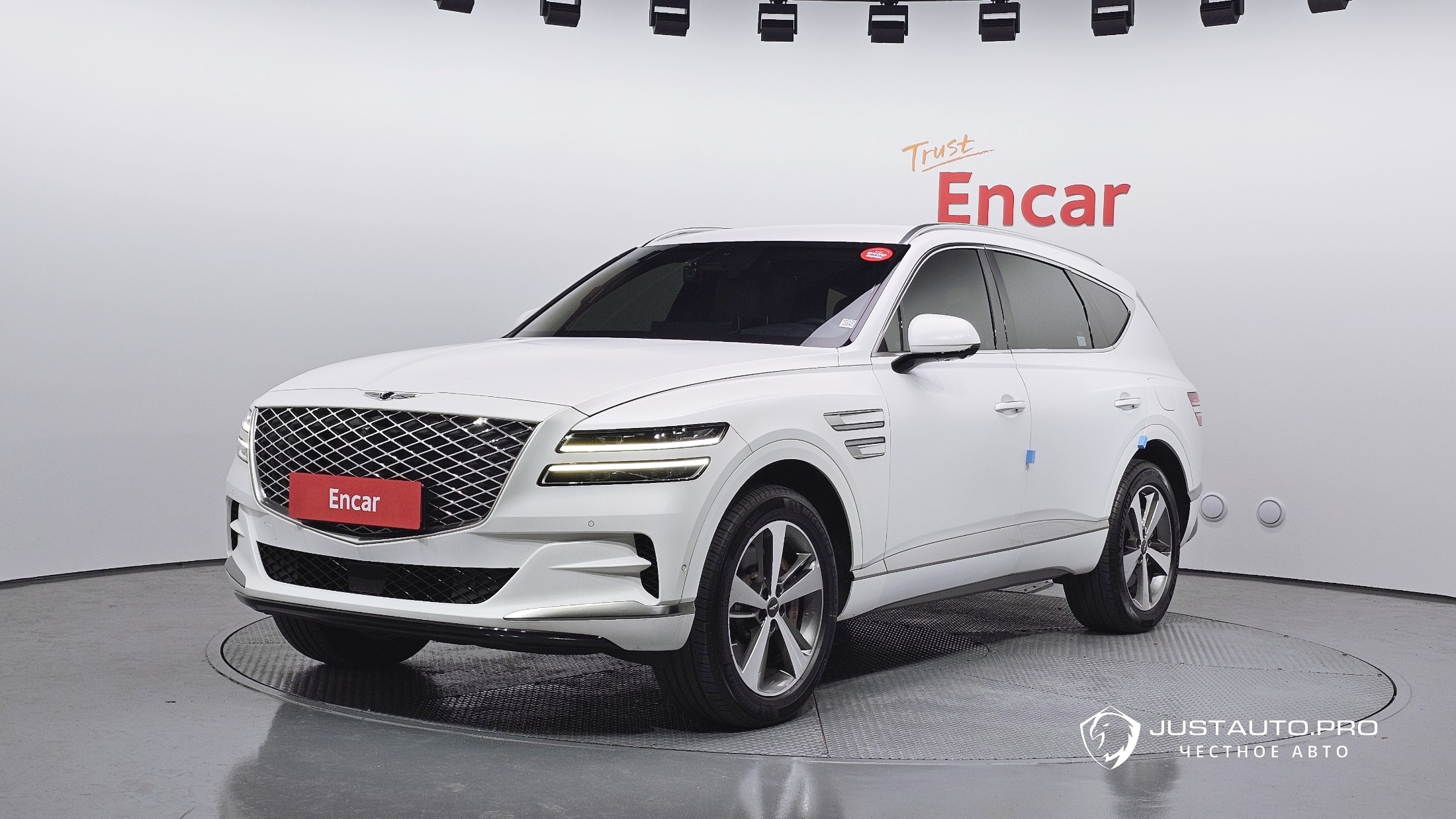 Автомобиль Genesis GV80