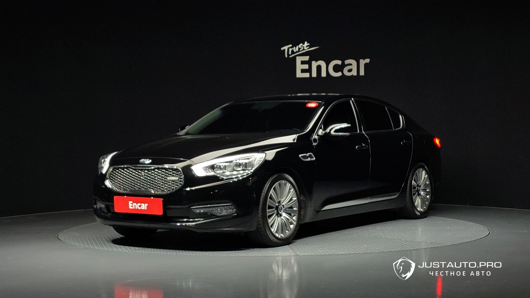 Автомобиль Kia K9