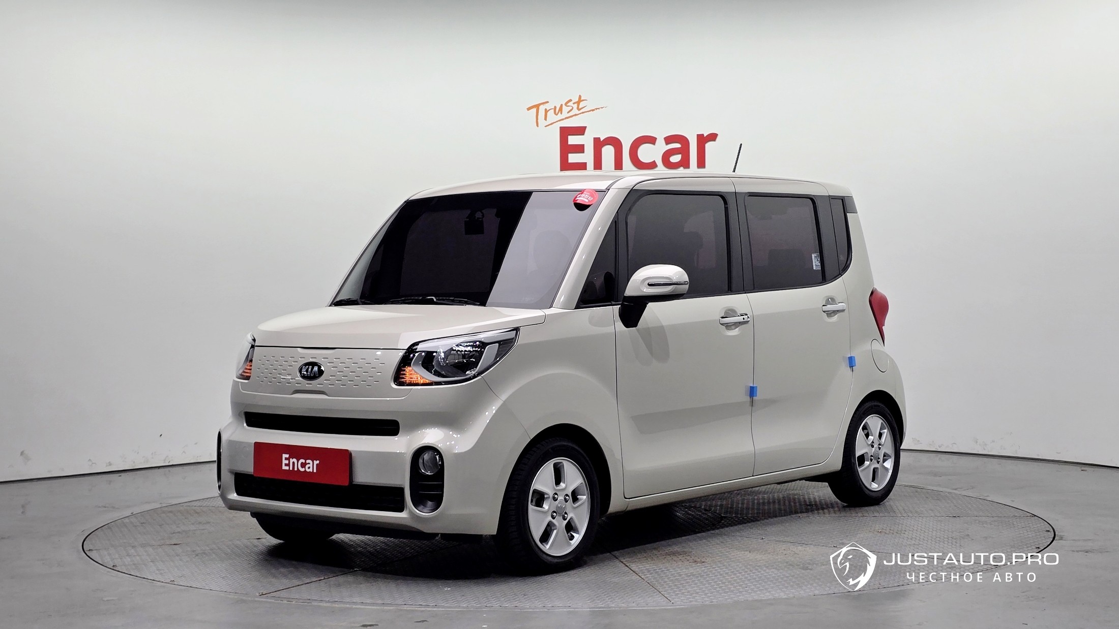 Автомобиль Kia RAY