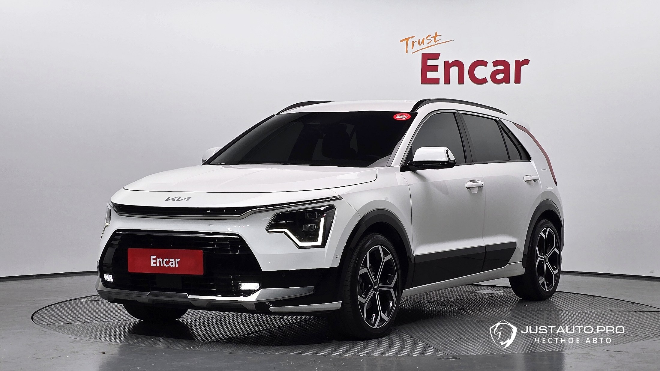 Автомобиль Kia Niro