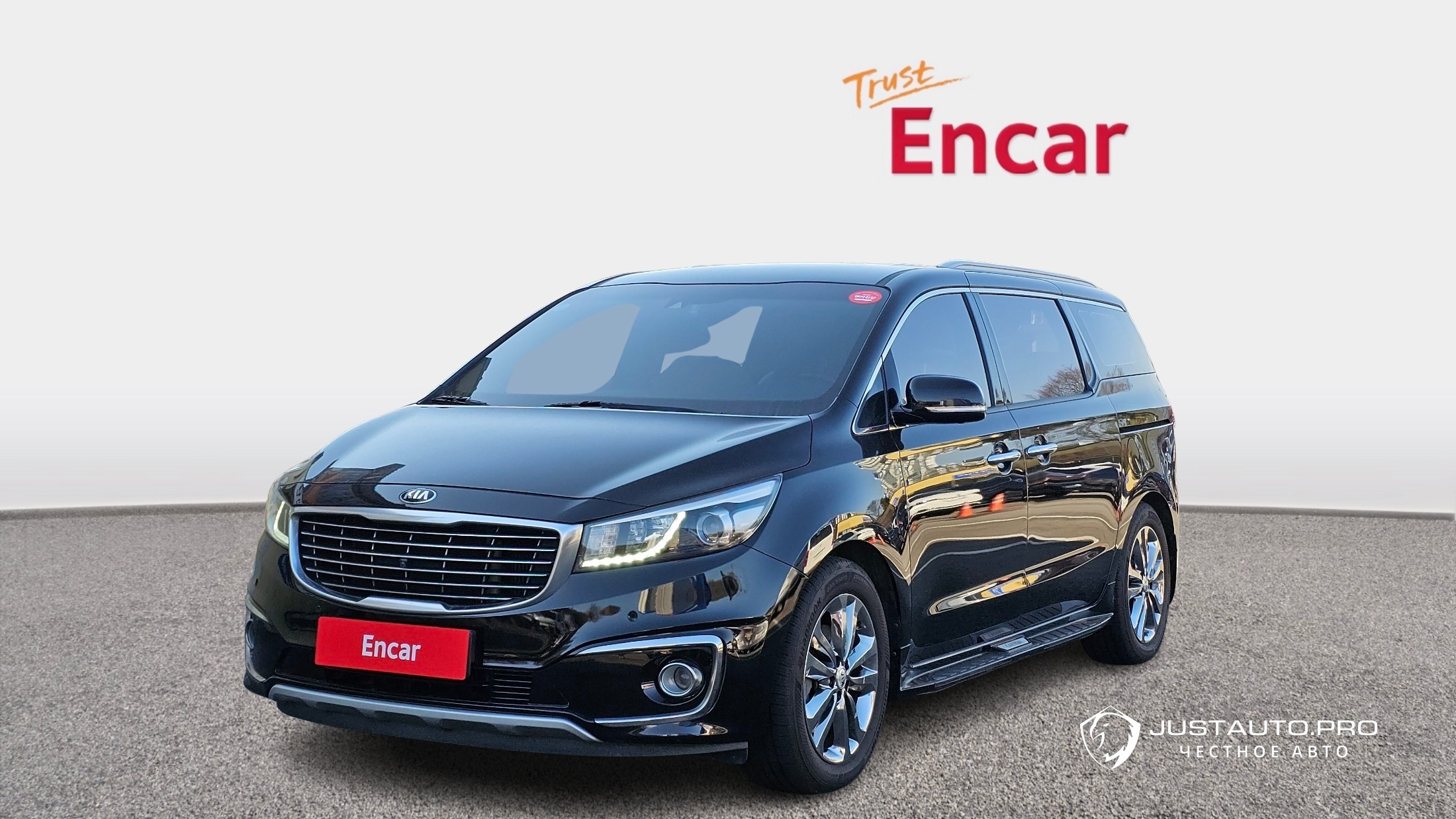 Автомобиль Kia Canival