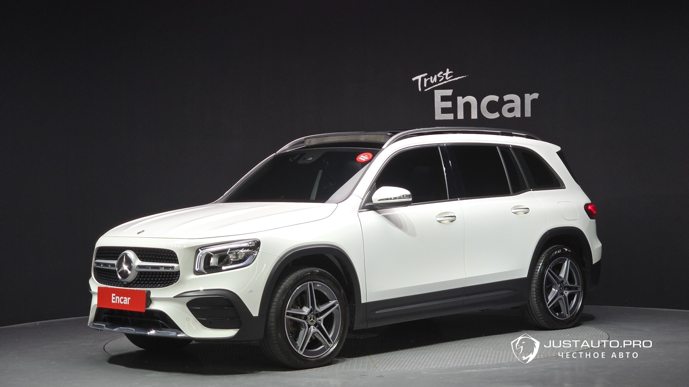 Автомобиль Mercedes-Benz GLB-Class