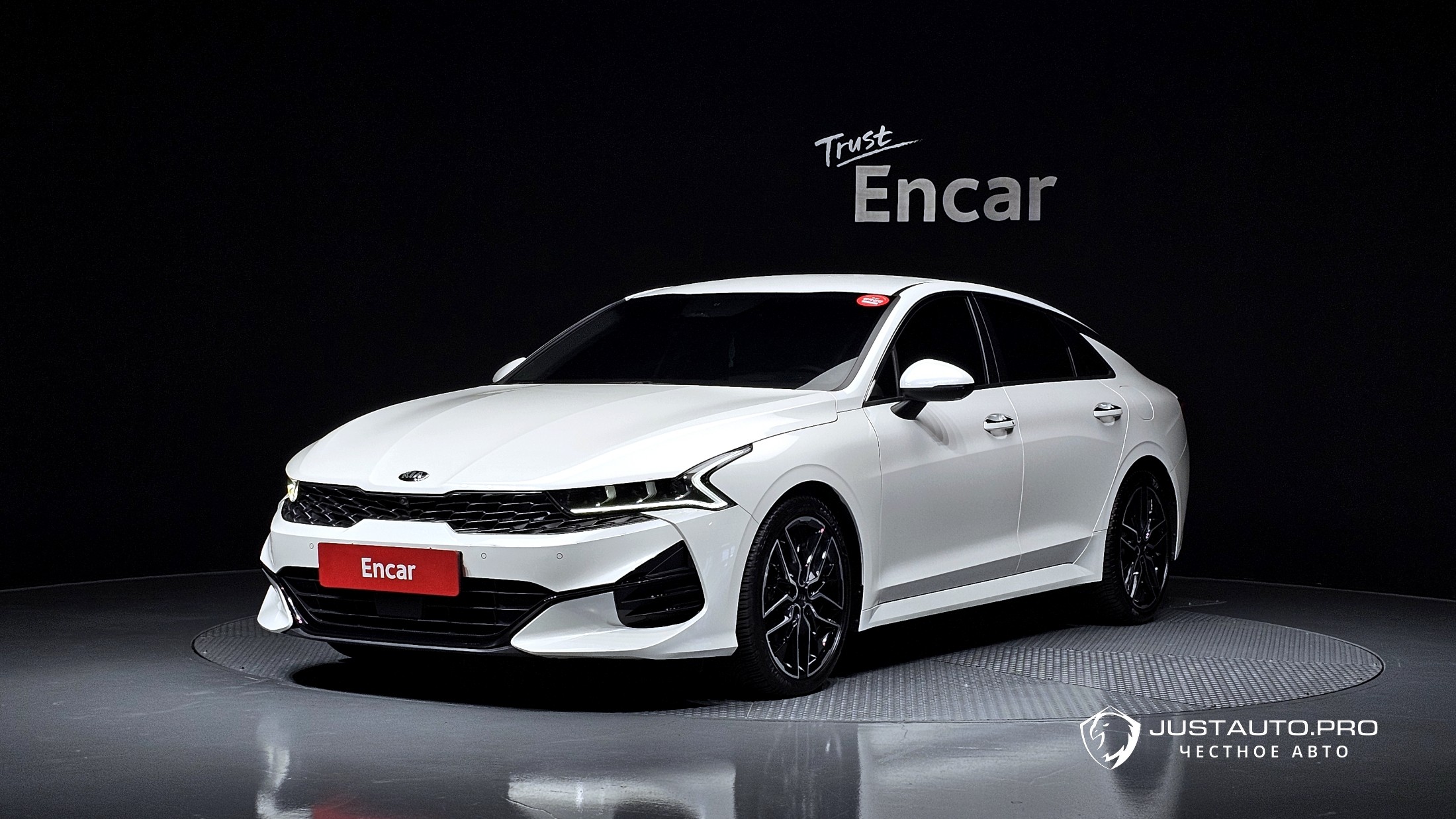 Автомобиль Kia K5