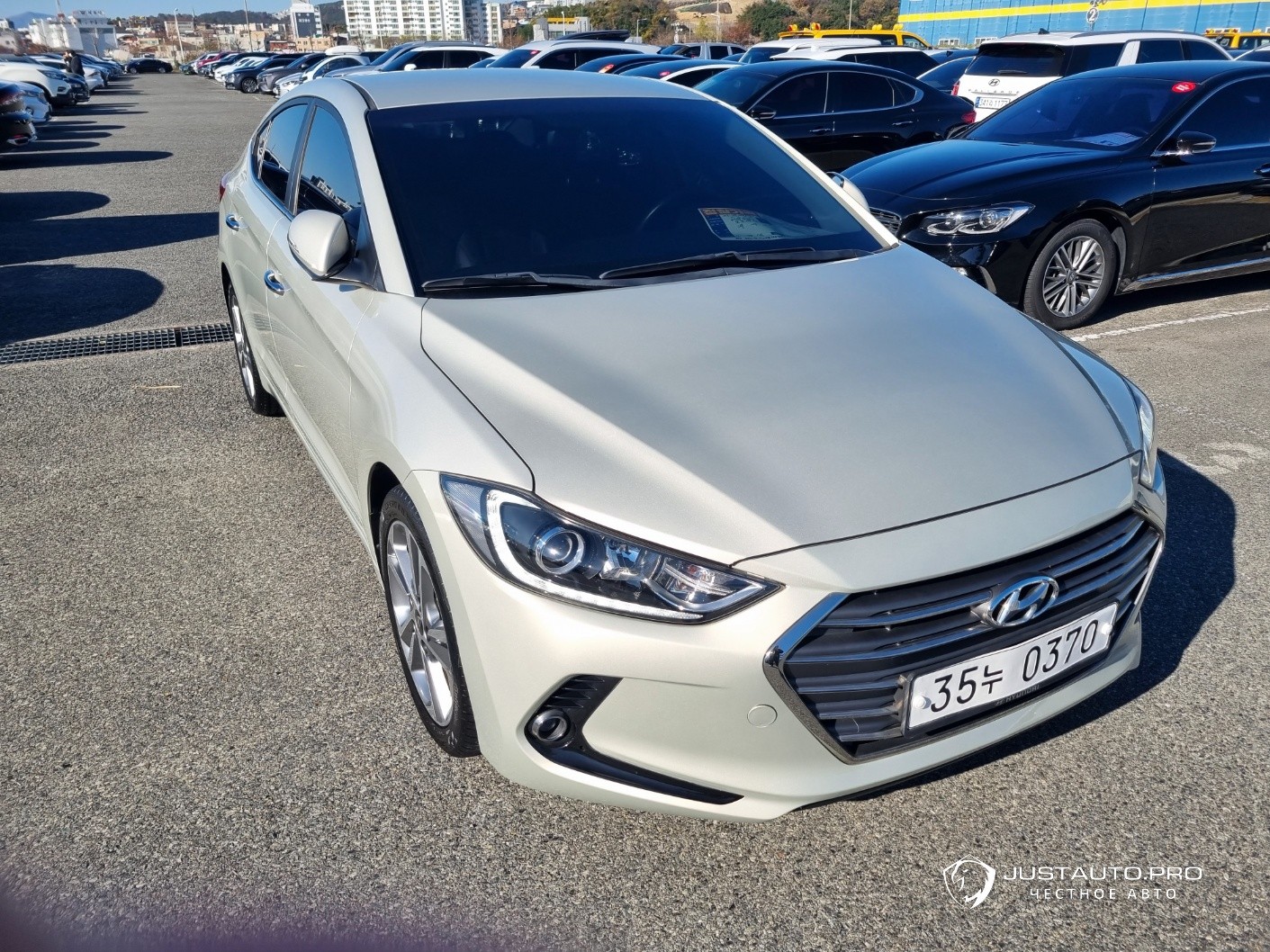 Автомобиль Hyundai AVANTE