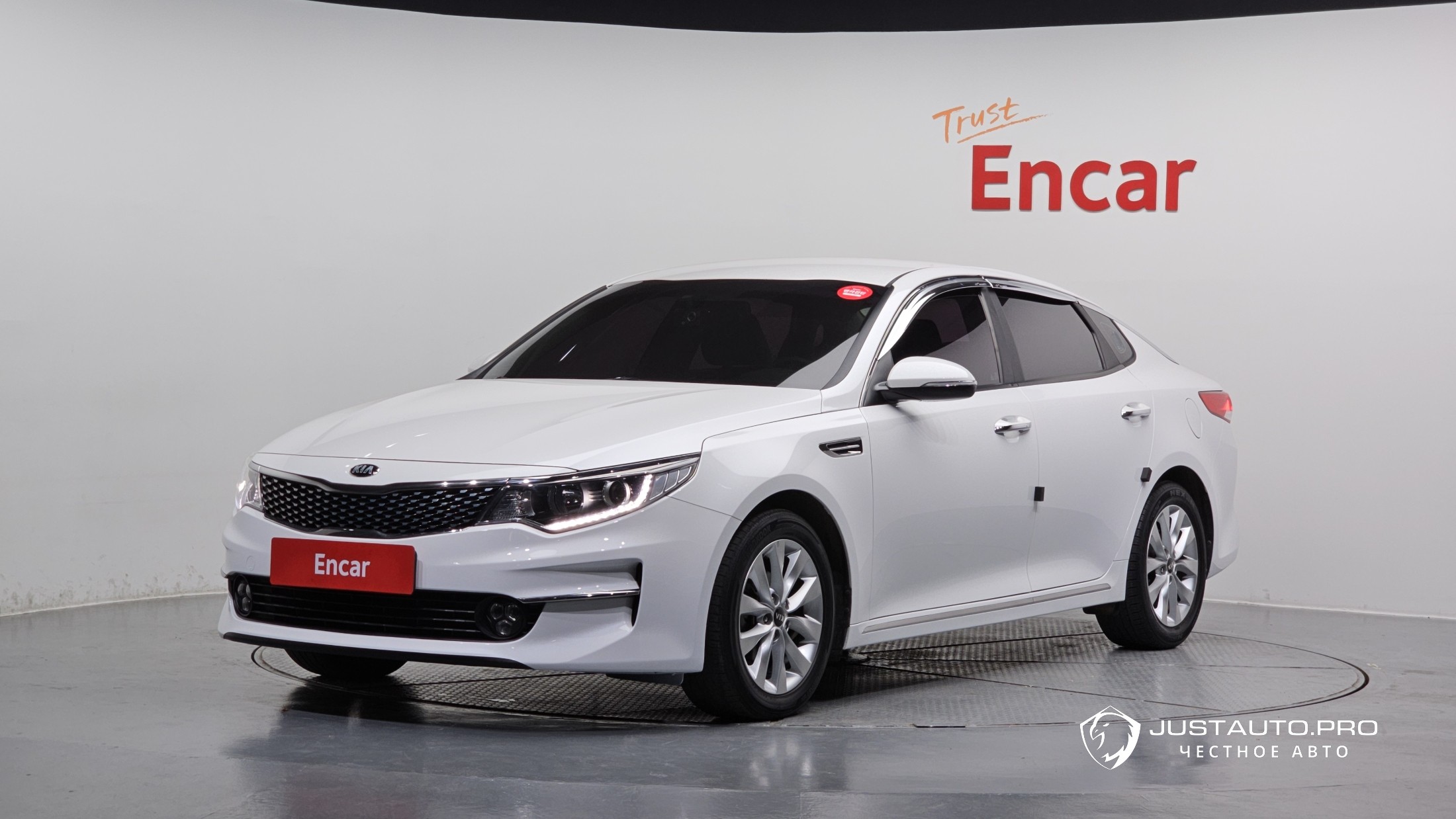 Автомобиль Kia K5