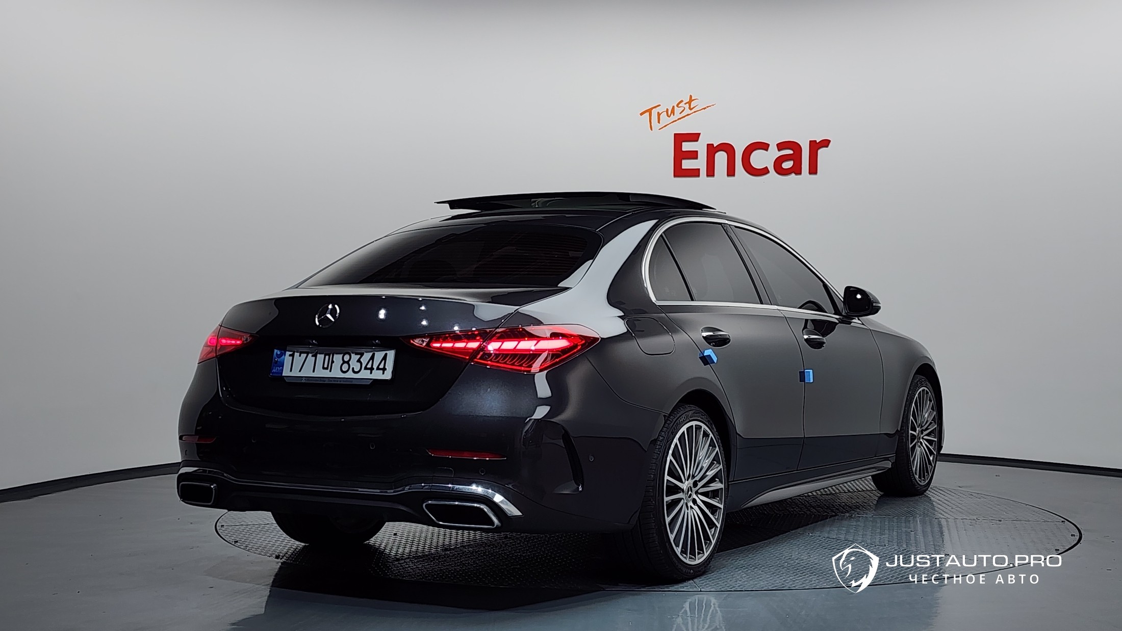 Автомобиль Mercedes-Benz C-Class