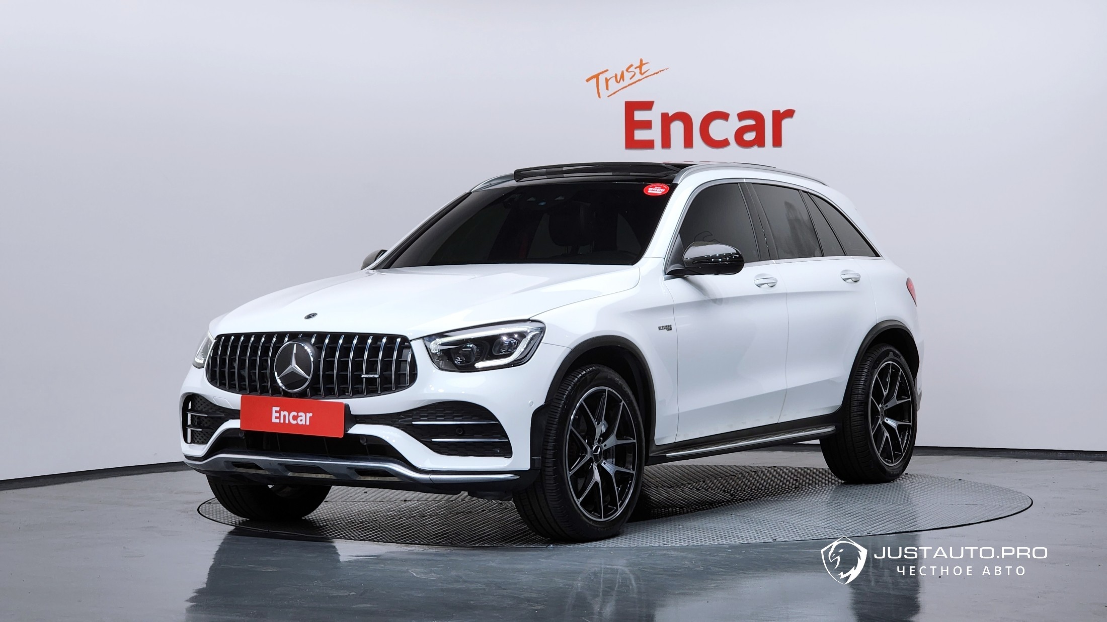 Автомобиль Mercedes-Benz GLC-Class
