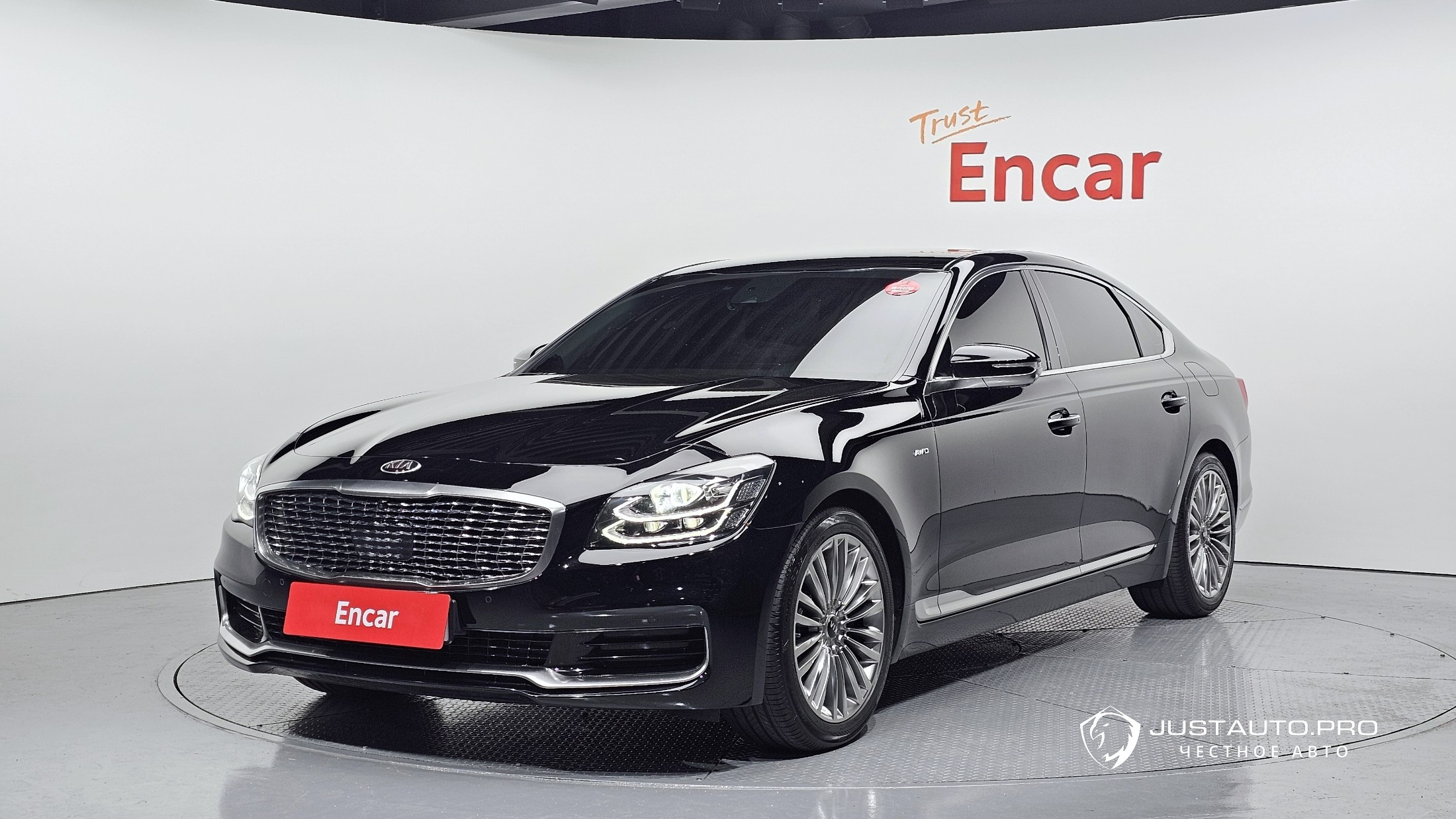 Автомобиль Kia K9