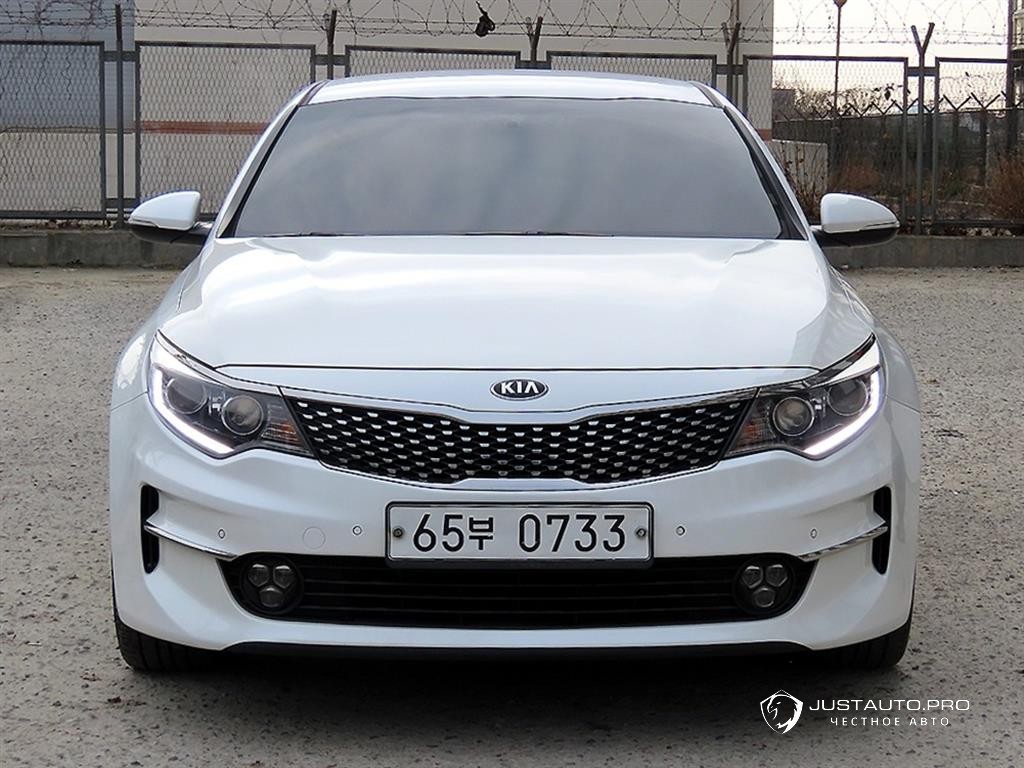 Автомобиль Kia K5