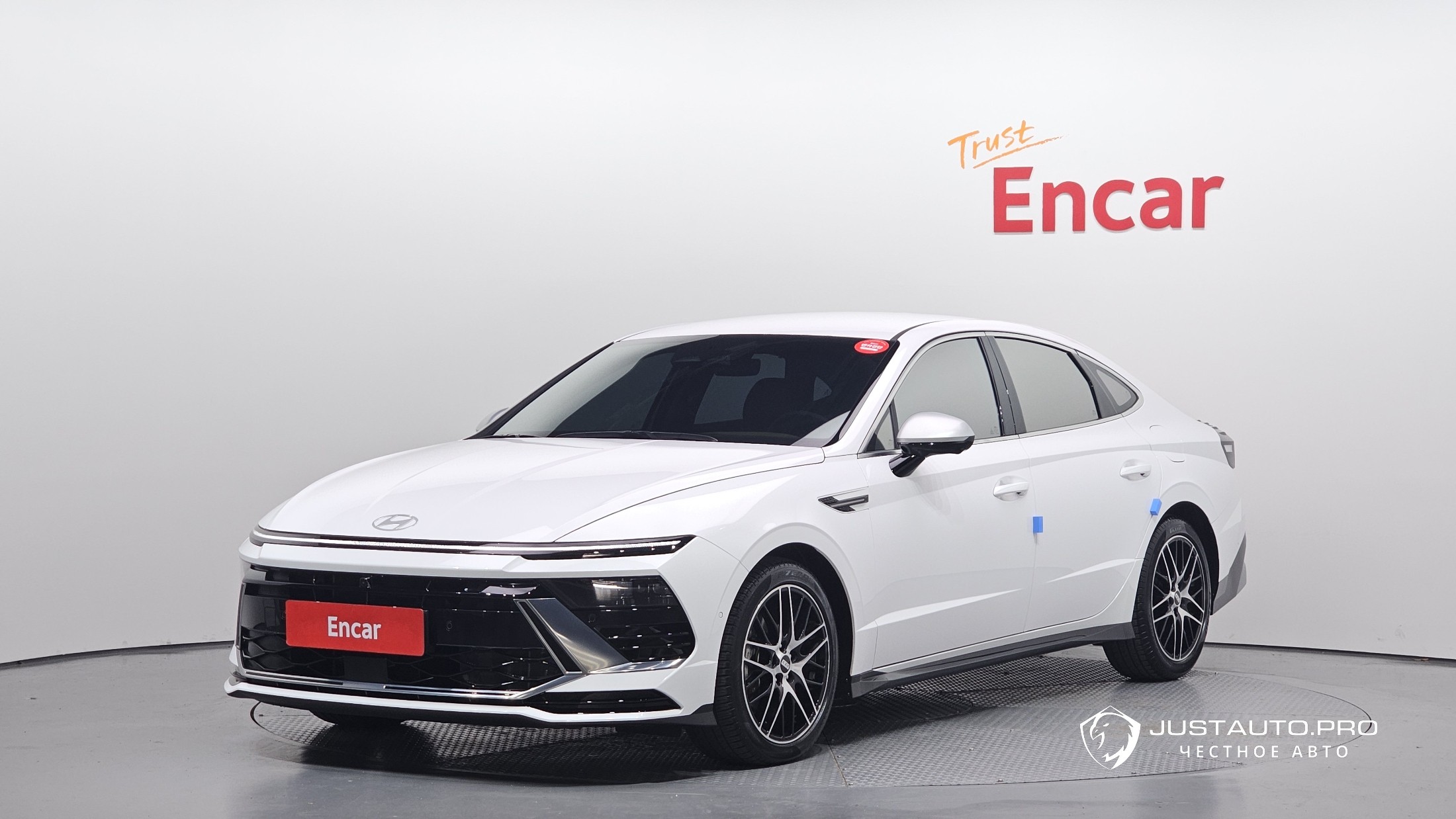 Автомобиль Hyundai Sonata