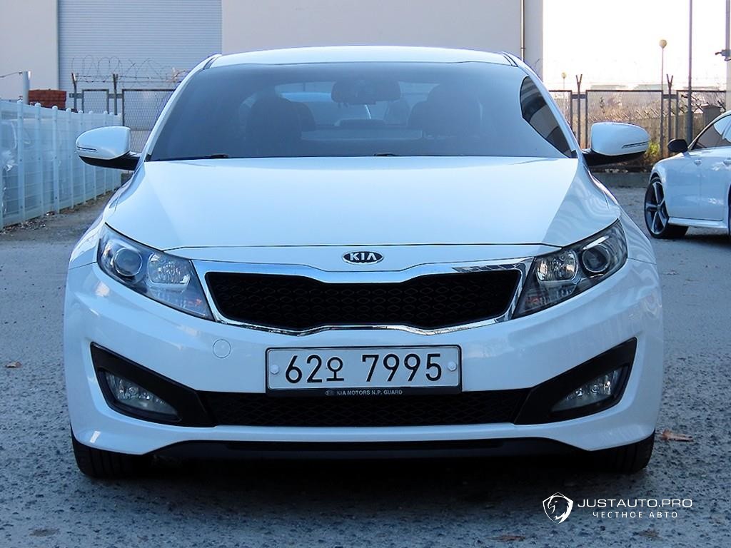 Автомобиль Kia K5