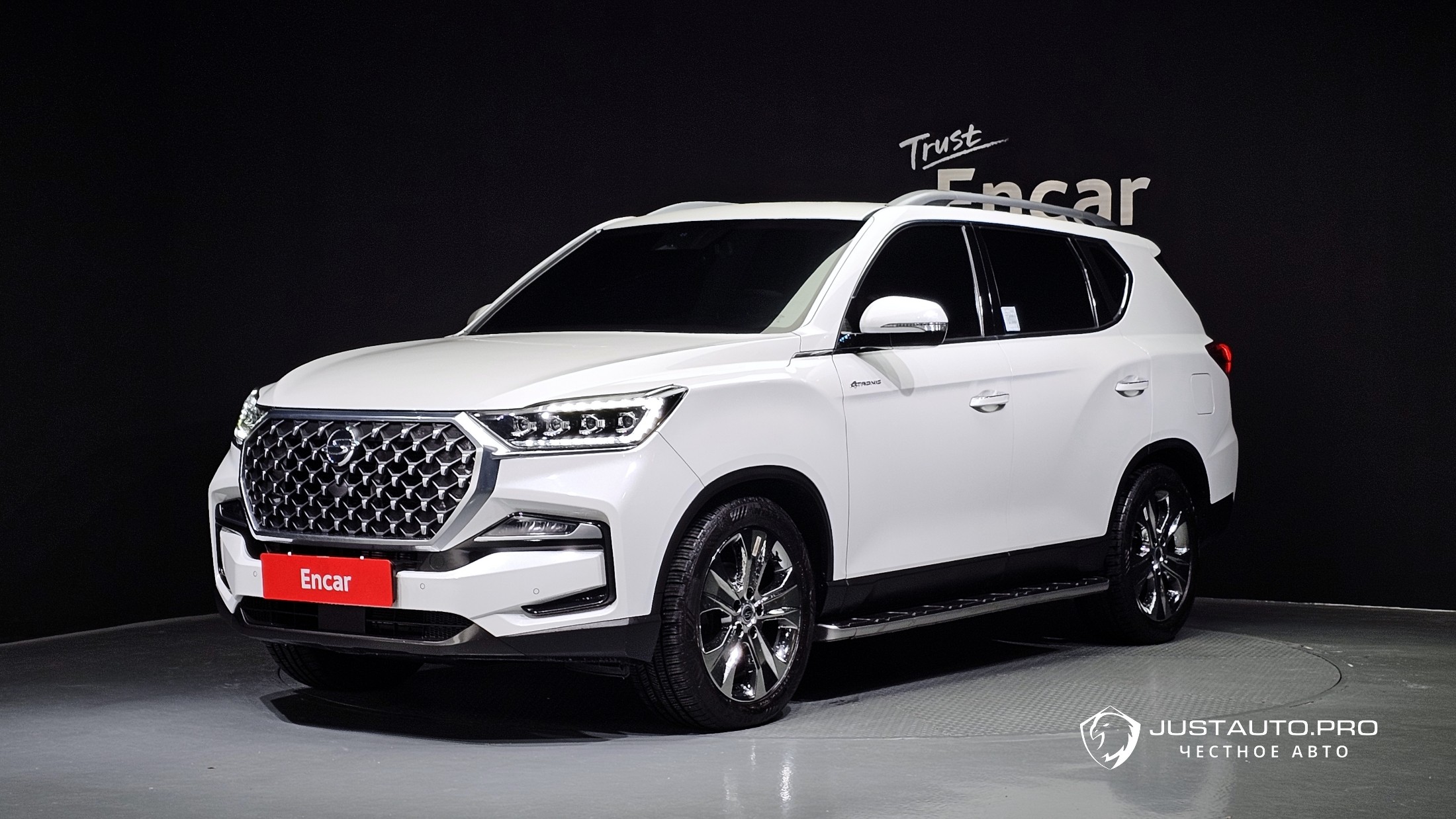 Автомобиль KG_Mobility_Ssangyong Rexton